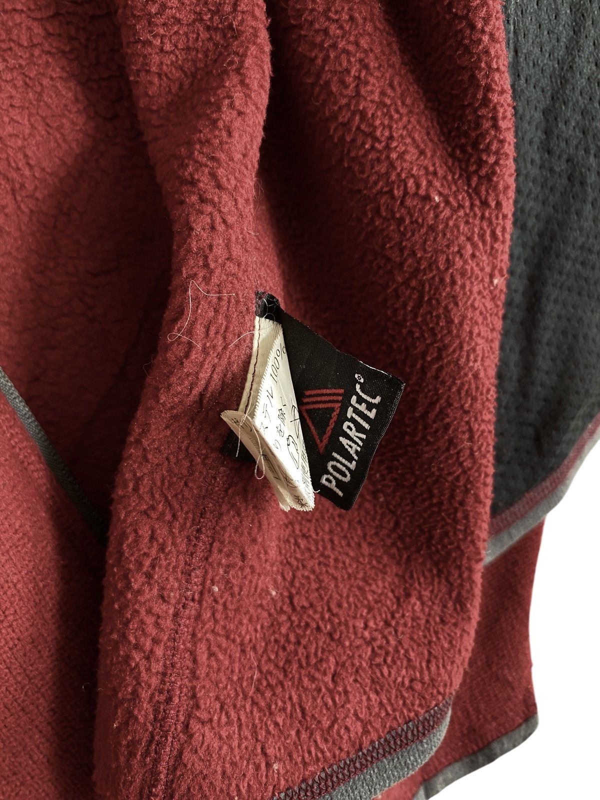 Arc'teryx Rare Design Vintage Brand Arcteryx Polartec Fleece 2000s Size US M / EU 48-50 / 2 - 7 Thumbnail