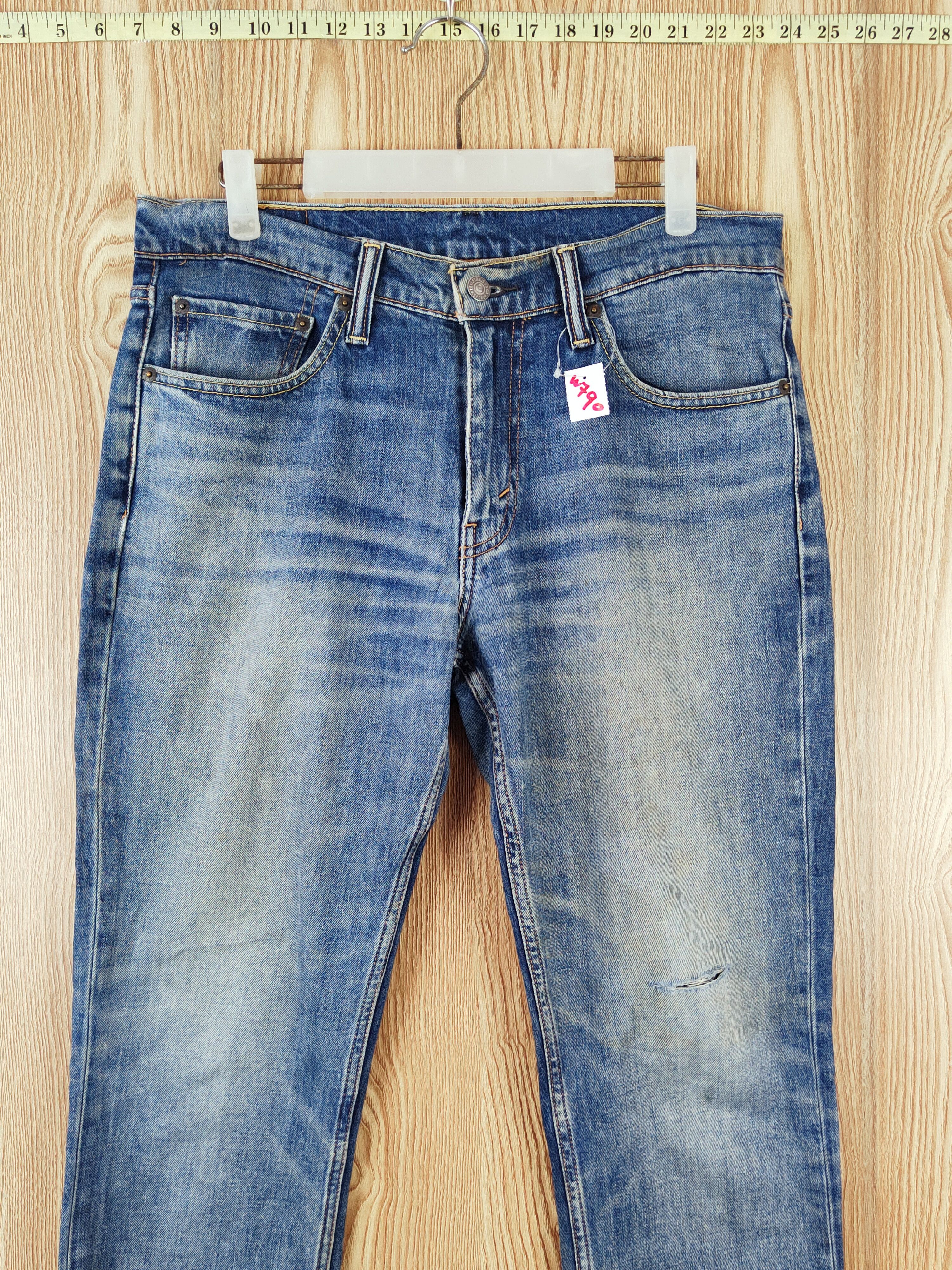 Levi's Levi's Blue Distressed Ripped Jeans #W790 Size US 32 / EU 48 - 2 Thumbnail