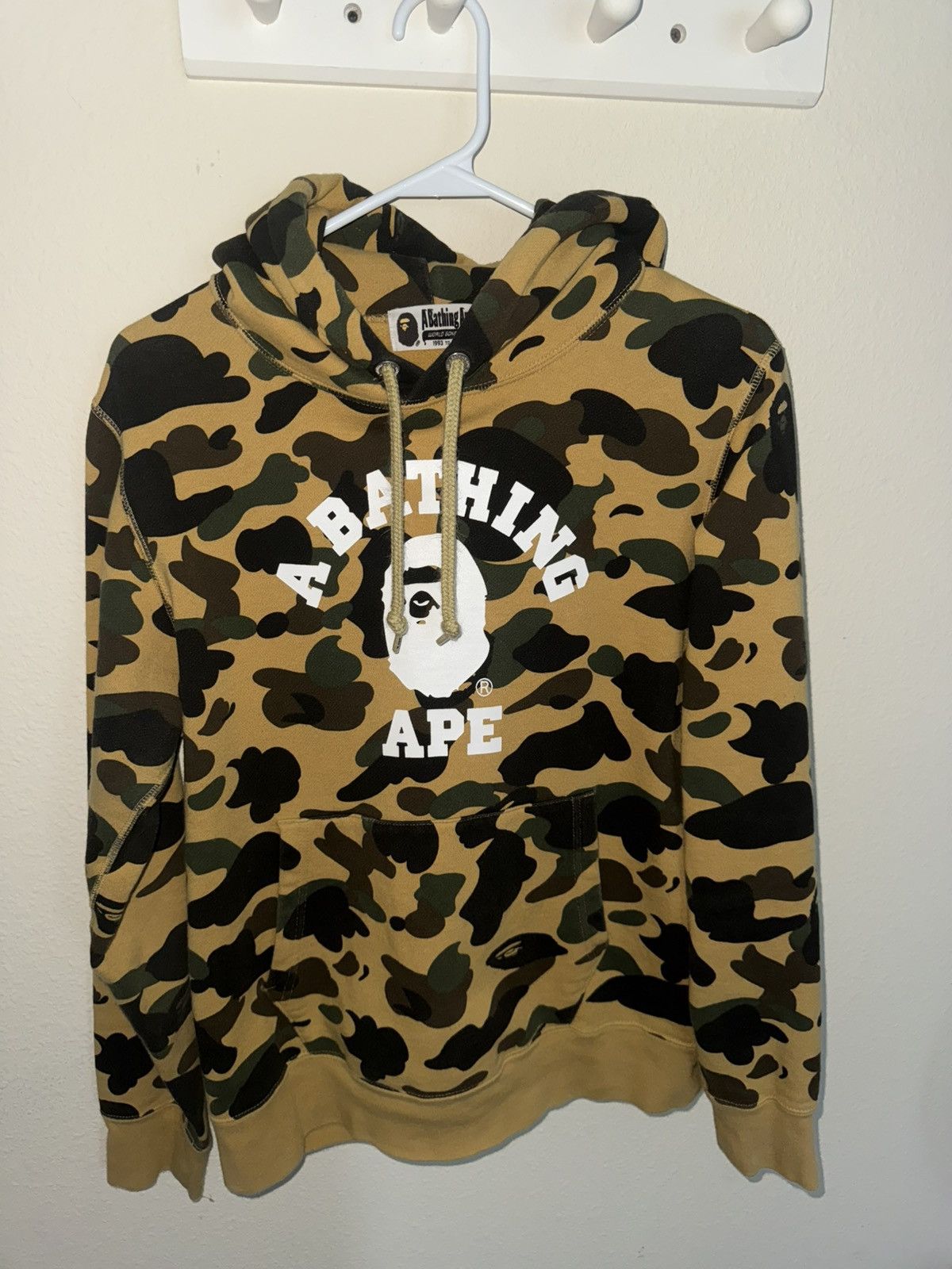 Bape BAPE 1st Camo College Pullover Hoodie ‘Yellow’ Size US M / EU 48-50 / 2 - 1 Thumbnail