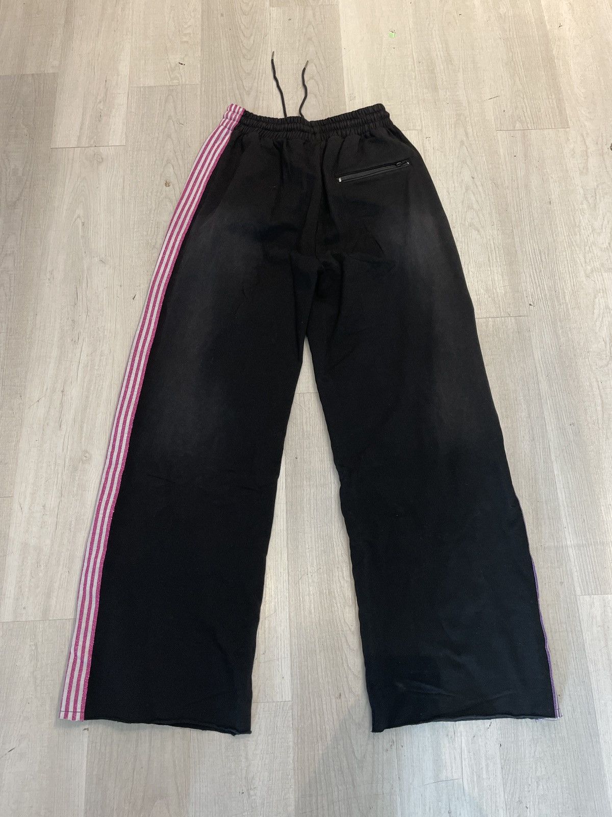 HMDD HMDD Track Pant Berry S Size US 30 / EU 46 - 2 Thumbnail