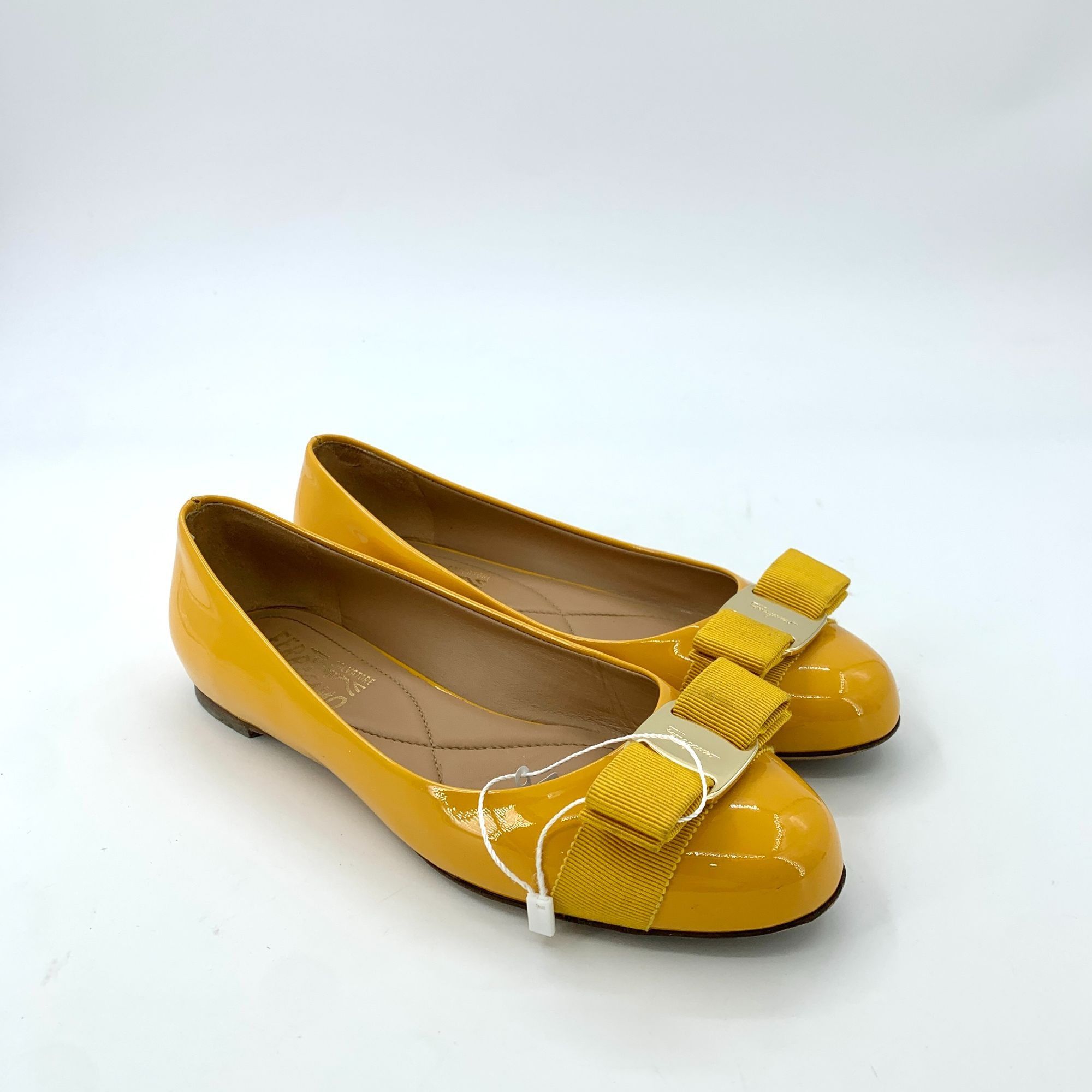 Salvatore Ferragamo Salvatore Ferragamo Yellow Patent Leather Ballet Flats Size US 6 / IT 36 - 2 Thumbnail