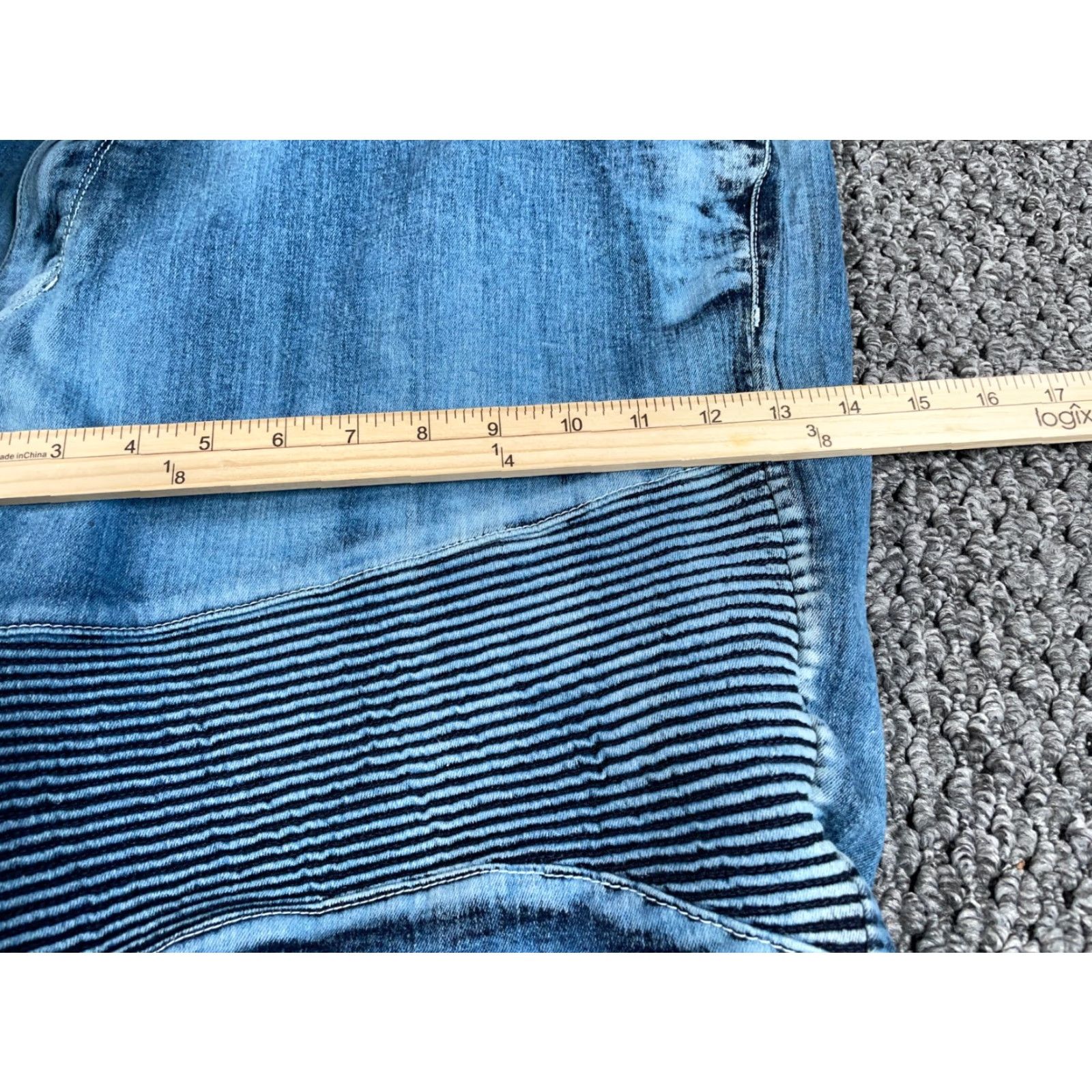 Ecko Unltd. VTG Marc Ecko Motorcycle Biker Jean Shorts Men 46 Blue Denim 5-Pocket/Zip Inseam 12in Regular Rise Mid - Cotton Spandex Vintage Hip Hop Theme Mens Size US 30 / EU 46 - 7 Thumbnail