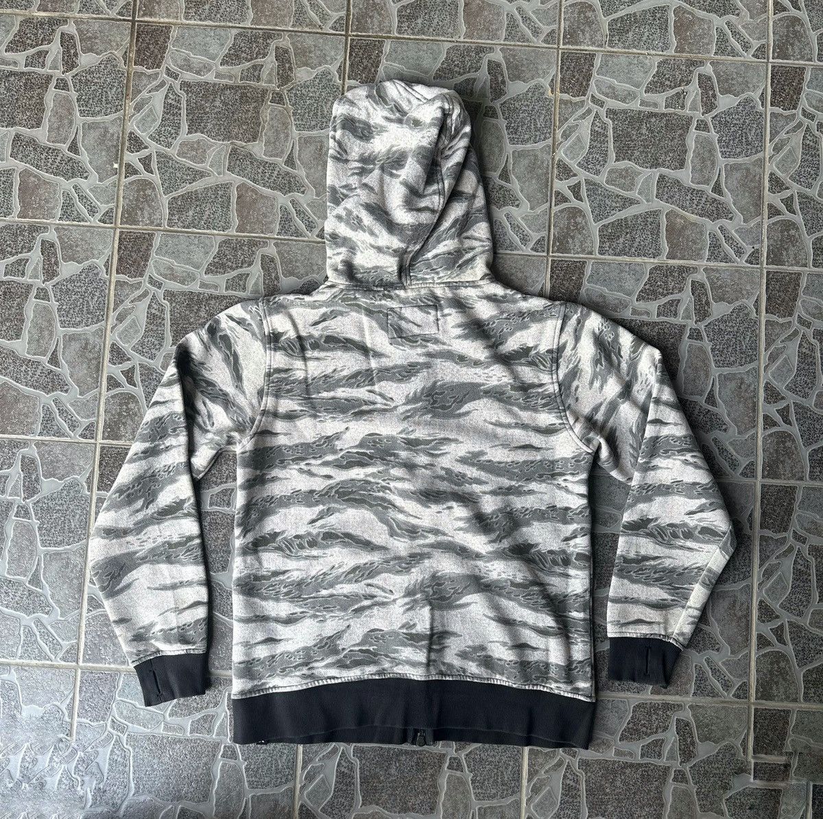Hurley Hurley tiger stripes zipper hoodie Size US M / EU 48-50 / 2 - 3 Thumbnail