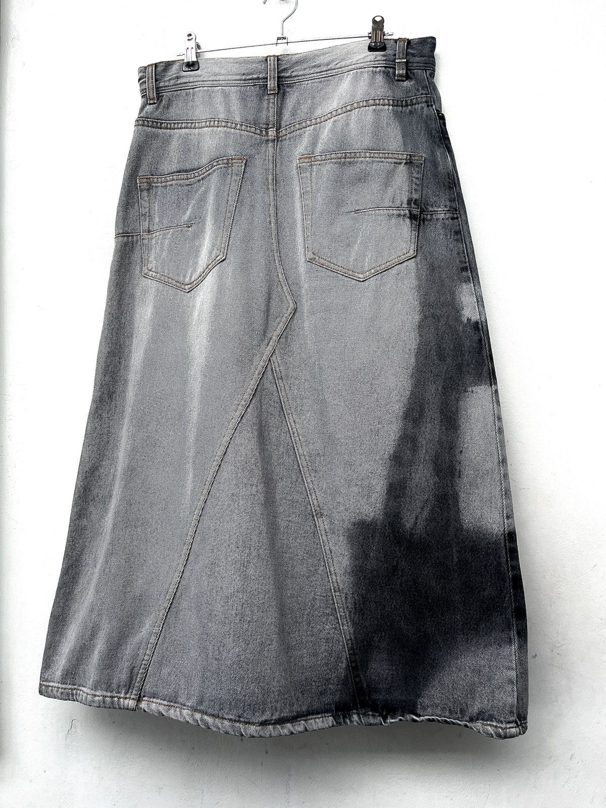 Dior Eiffel Tower Flared Denim Skirt Size 27" / US 4 / IT 40 - 2 Thumbnail