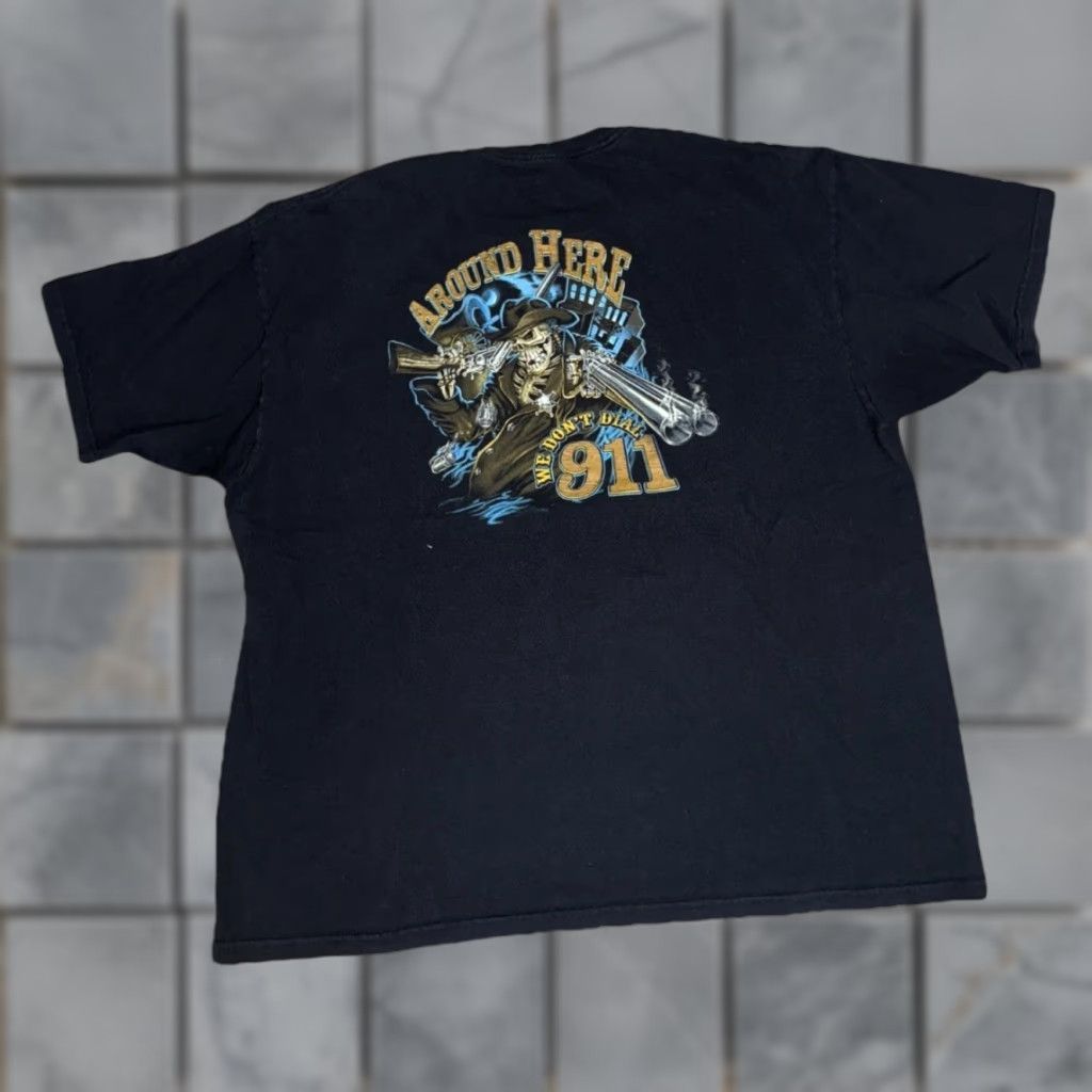 Vintage Cowboy Up We Don’t Dial 911 Graphic T-Shirt Black 2XL Mens Western 90s Y2K Streetwear Crew Neck Short Sleeve Size US XXL / EU 58 / 5 - 1 Thumbnail