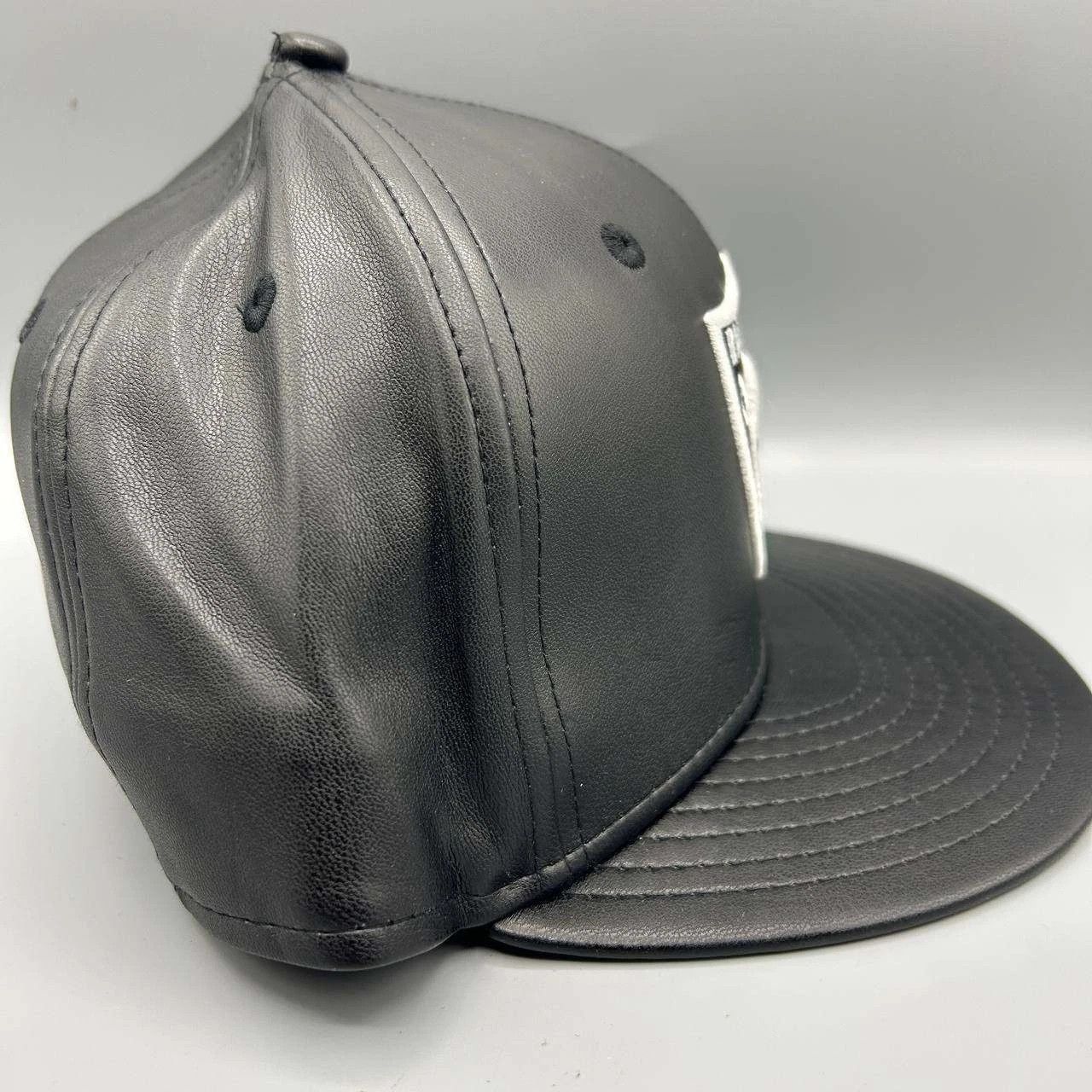 New Era Las Vegas Raiders Hat Men 7 1/8 Black PU Leather Fitted Cap Size ONE SIZE - 2 Thumbnail