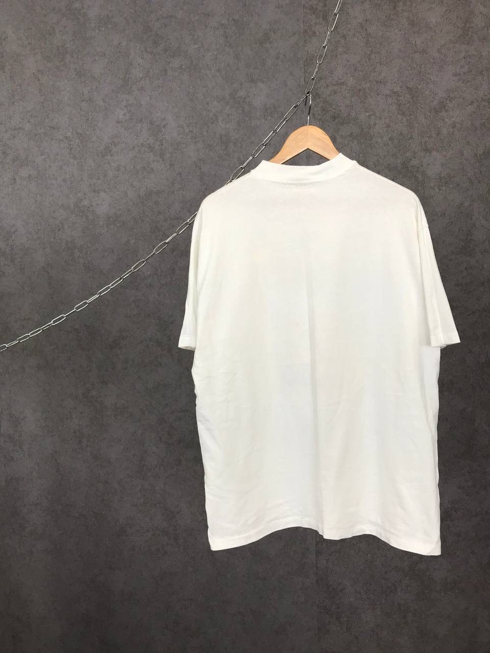 Hanes Art vintage made in USA tee Size US XL / EU 56 / 4 - 7 Thumbnail