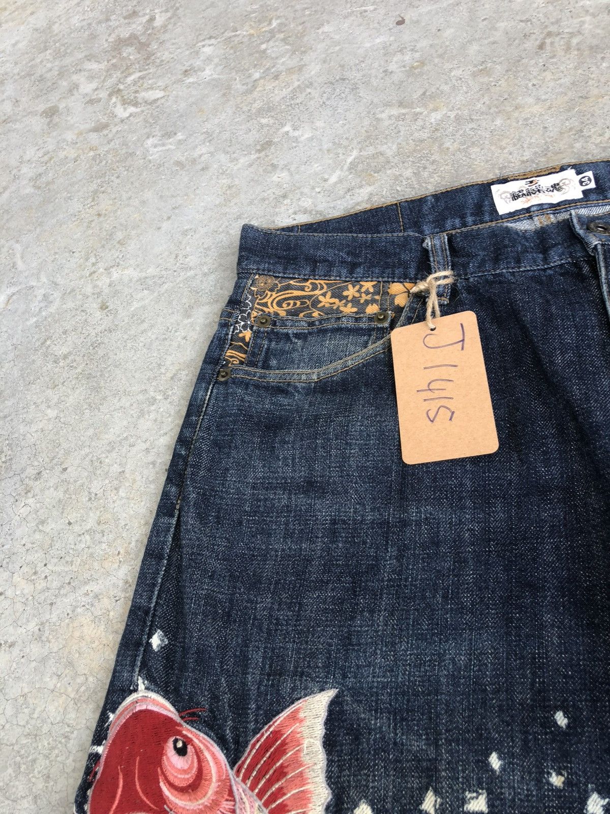 Karakuri Tamashii Karakuri Tamashii Embroidered Multipocket Distressed Size US 33 - 15 Thumbnail