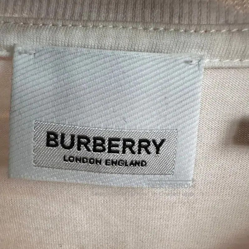Burberry Burberry White Cotton Women's T-Shirt. Size XS / US 0-2 / IT 36-38 - 3 Thumbnail