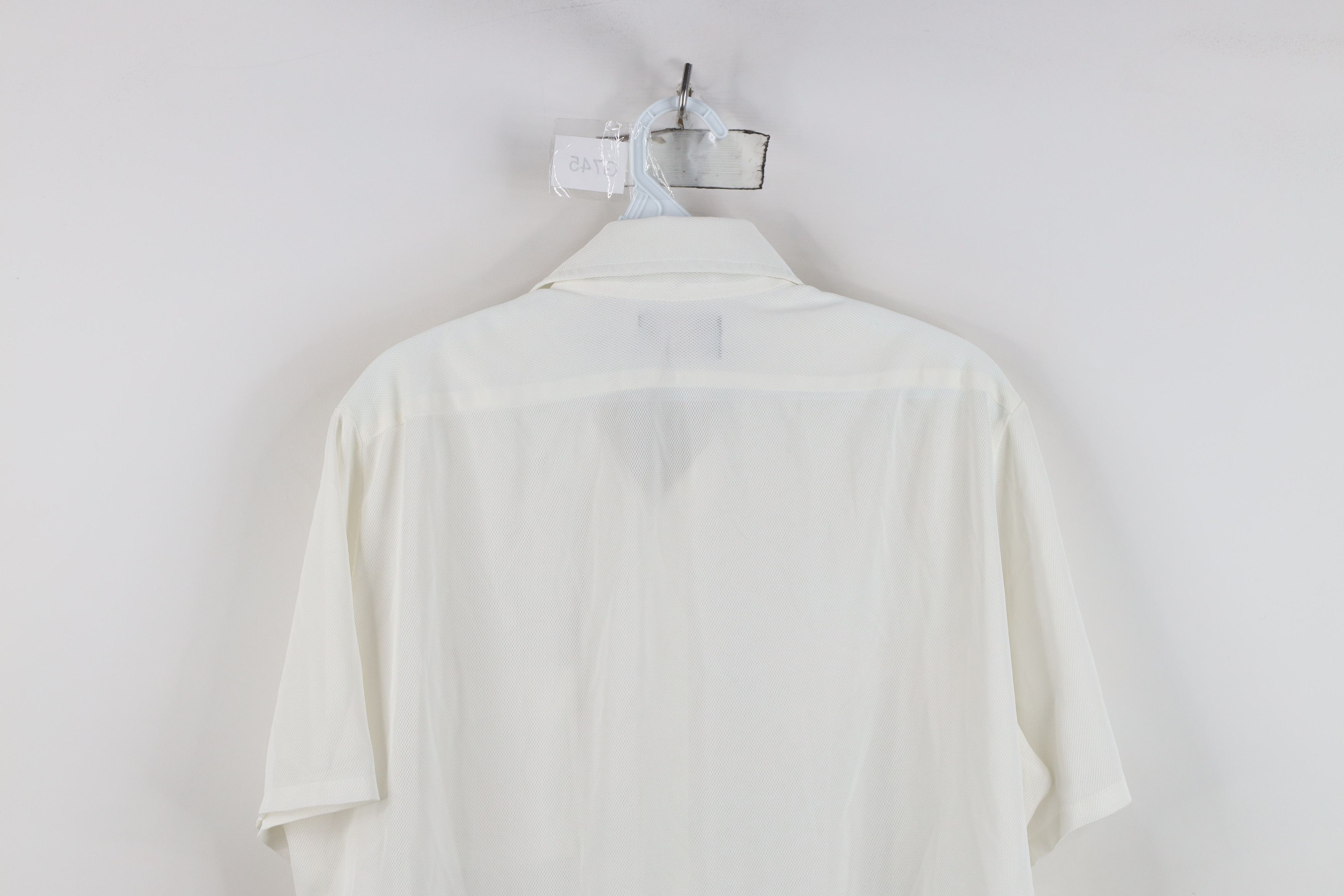 Vintage Vintage 70s Streetwear Knit Collared Button Shirt White Size US XL / EU 56 / 4 - 12 Thumbnail