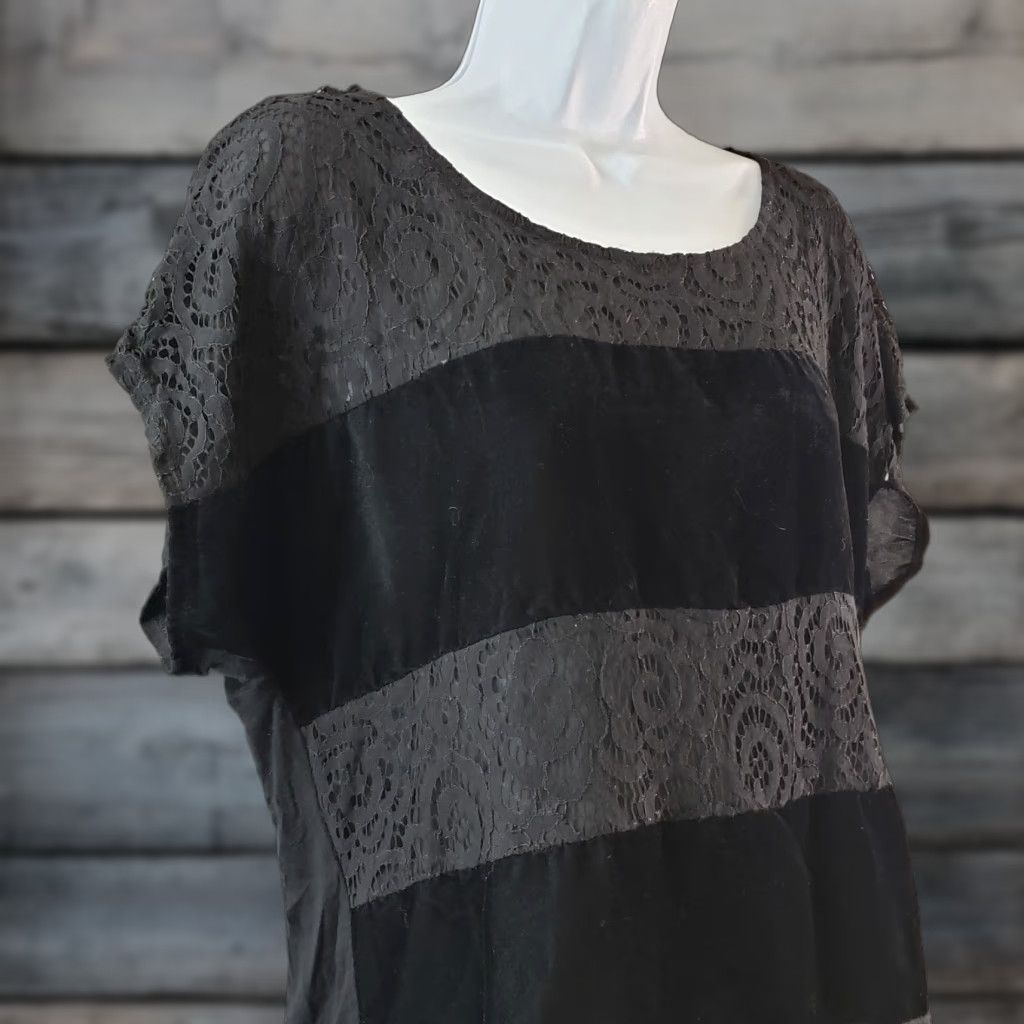 Vintage Dolan Left Coast Womens Top Sz Large Black Velvet Lace Short Sleeve Blouse Size L / US 10 / IT 46 - 1 Thumbnail
