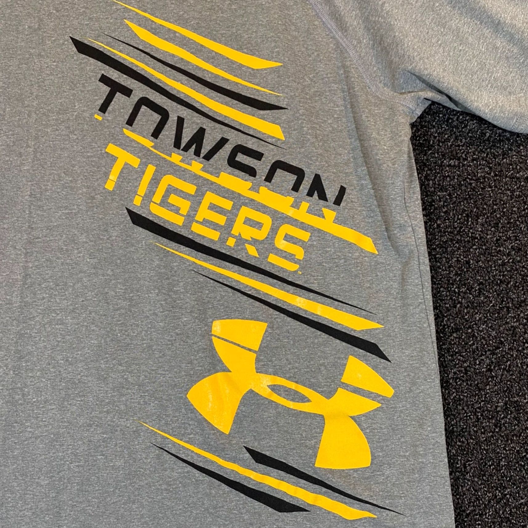Under Armour Towson University Under Armour Shirt Mens Large Gray Tee S/S College Tigers Shirt T-Shirt University Tigers Mens Large Gray Under armour Tee Size US L / EU 52-54 / 3 - 2 Thumbnail