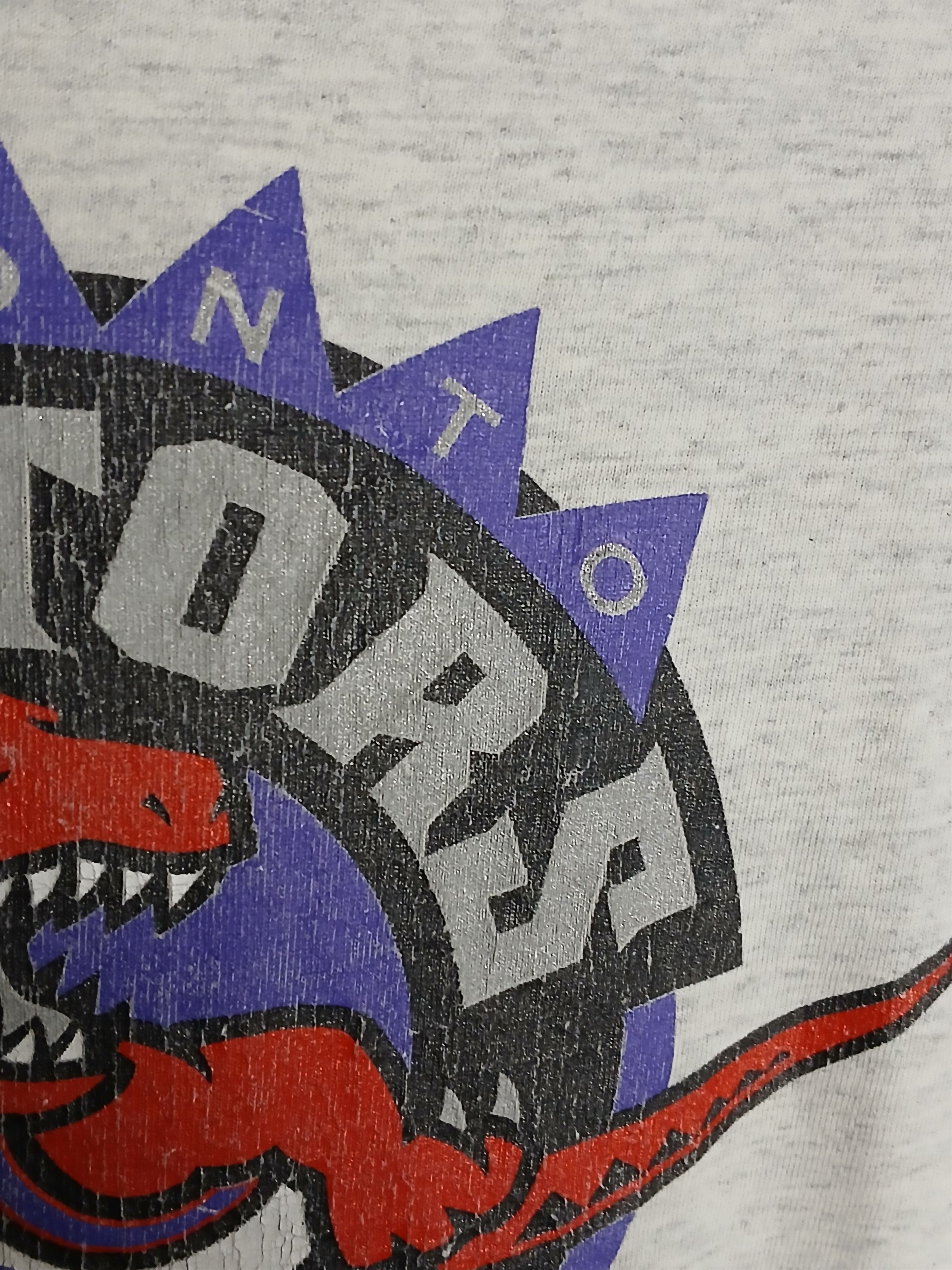 NBA × Vintage Vintage 1994 NBA Toronto Raptors Basketball T-Shirt Size US L / EU 52-54 / 3 - 8 Thumbnail