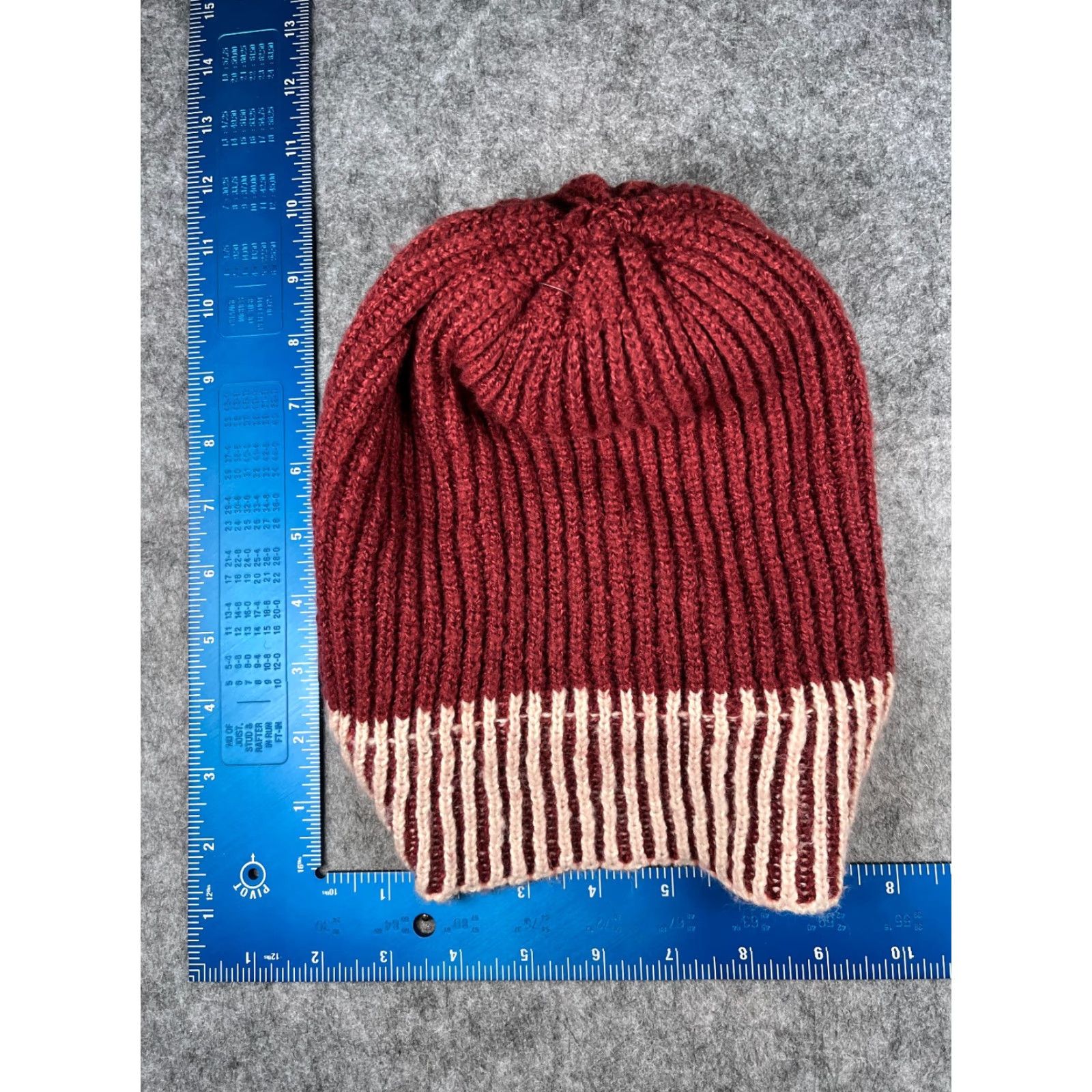 Vintage Berkshire Handkerchief Co Beanie Adult One Size Red Knit 100% Polyester Pom Hat/Cap Unisex Adults Winter Blackout? Size ONE SIZE - 5 Thumbnail