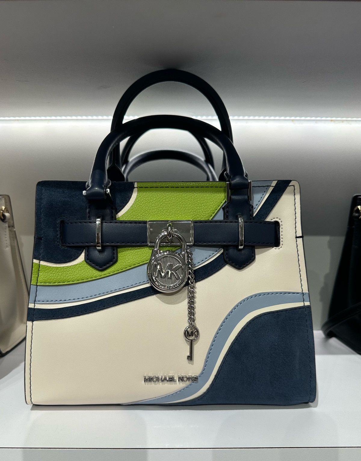 Michael Kors NWT MICHAEL MICHAEL KORS Hamilton Small Patchwork Satchel Size ONE SIZE - 6 Thumbnail