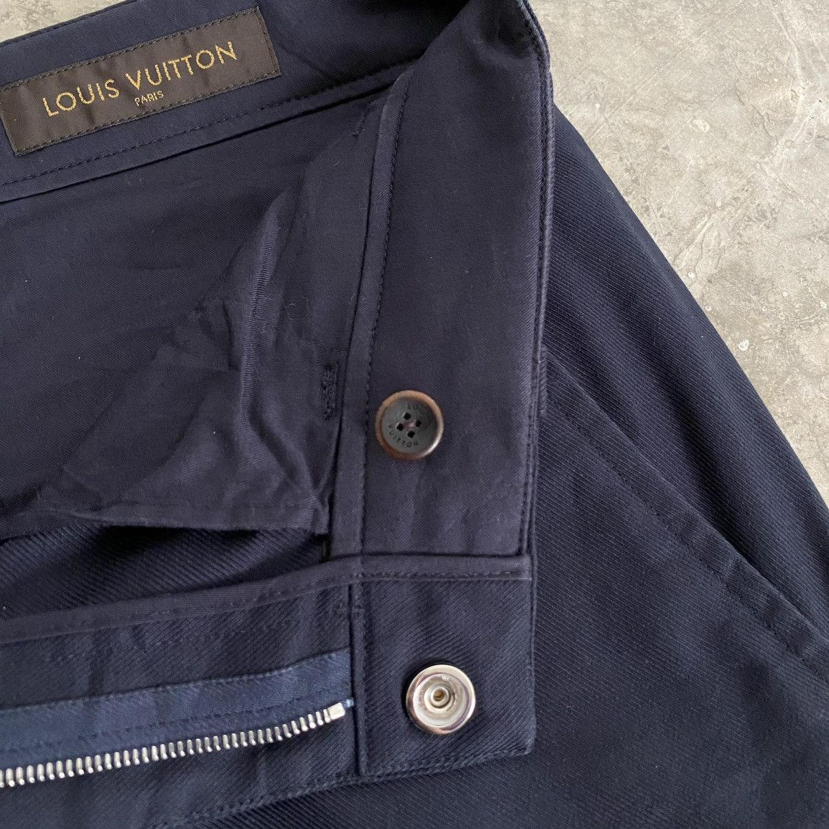 Louis Vuitton FW17 Kim Jones Era Prototype “SAMPLE” Techwear Cargo Pants Size US 33 - 10 Thumbnail