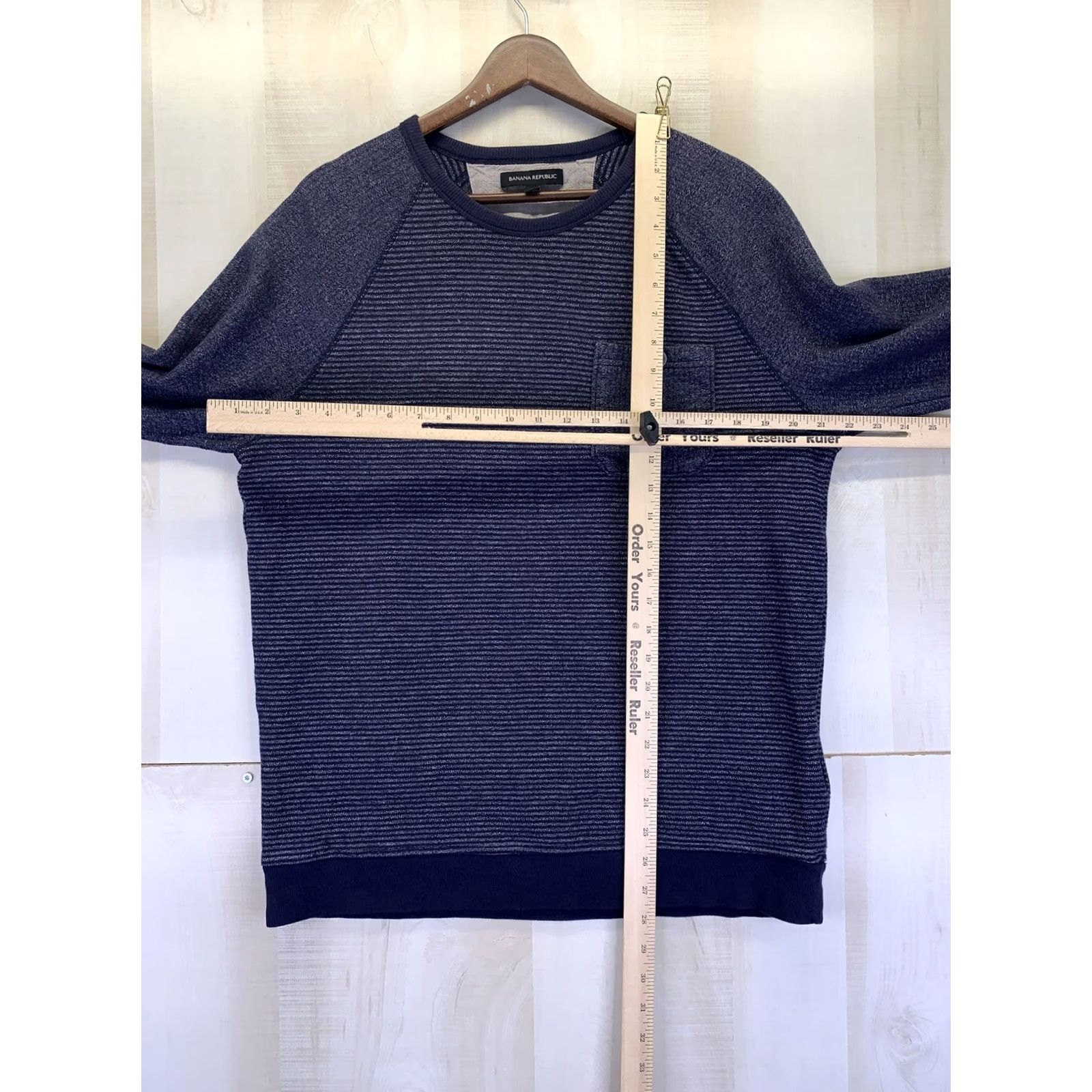 Banana Republic Banana Republic Mens Long Sleeve Shirt Heather Blue Pocket Front Crew Neck Size US L / EU 52-54 / 3 - 3 Thumbnail