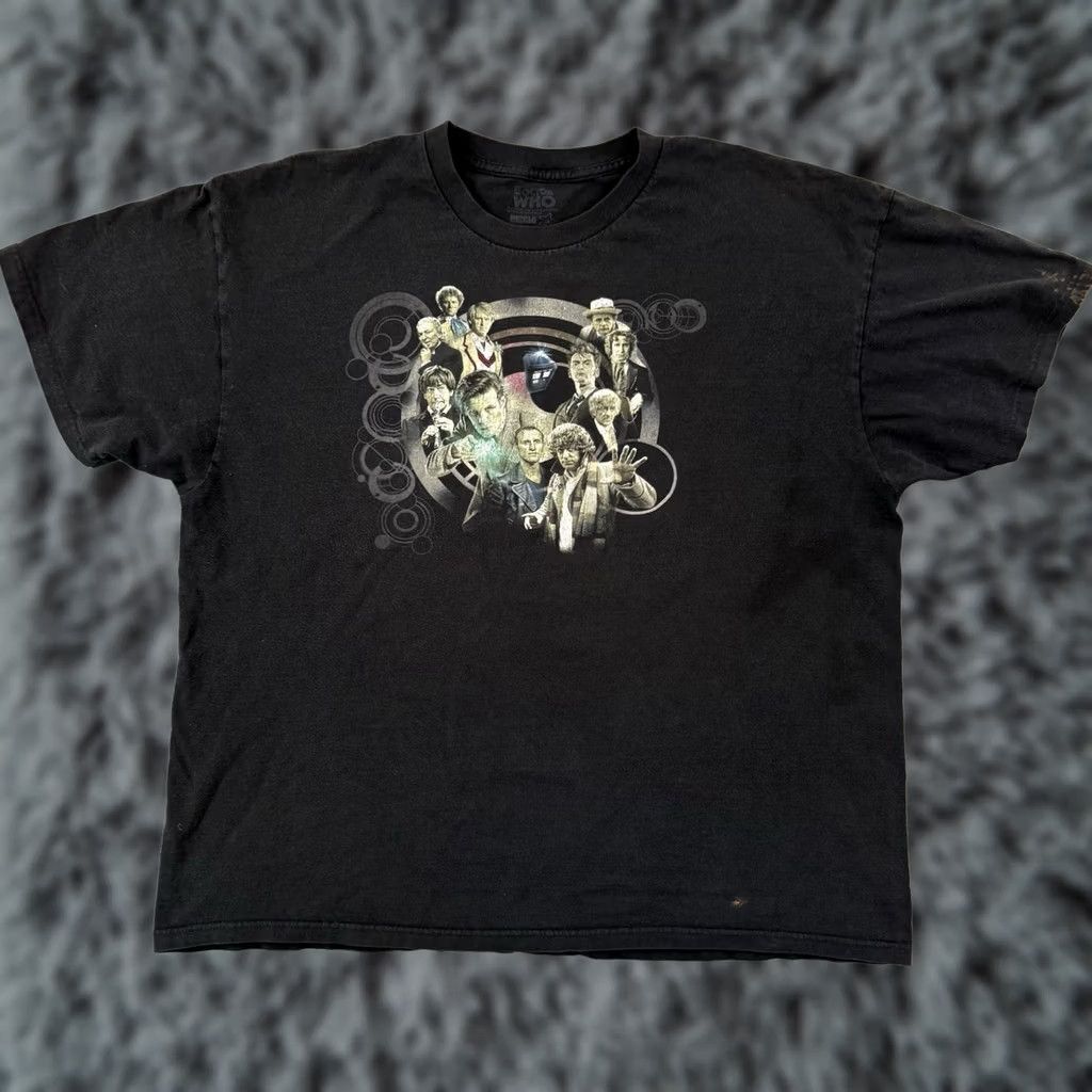 Vintage VINTAGE Doctor Who Shirt Mens 2XL Black TV Promo Sci Fi Short Sleeve Outdoor Y2K Size US XXL / EU 58 / 5 - 1 Thumbnail