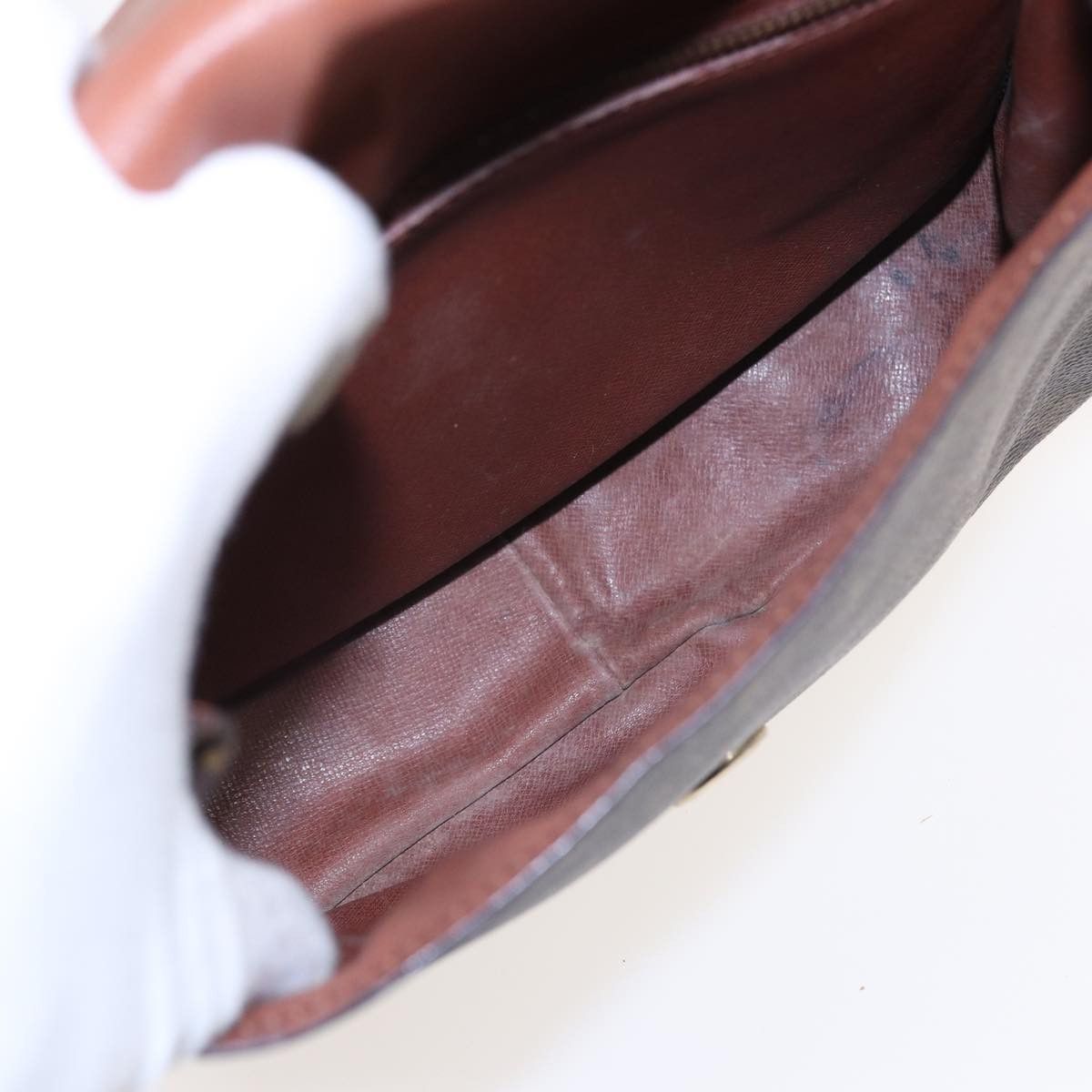 Louis Vuitton LOUIS VUITTON Monogram Saint Cloud GM Shoulder Bag M51242 Size ONE SIZE - 10 Thumbnail