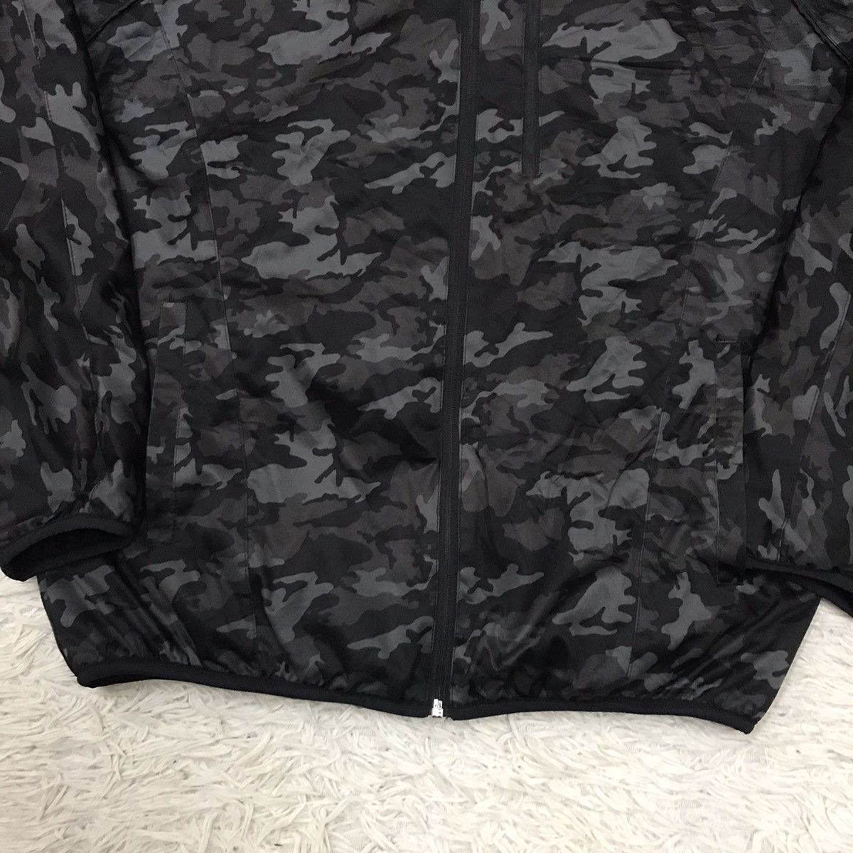 Japanese Brand VINTAGE Y2K HOT FINE CAMO STYLE DOUBLE LAYER JACKET Size US M / EU 48-50 / 2 - 10 Thumbnail
