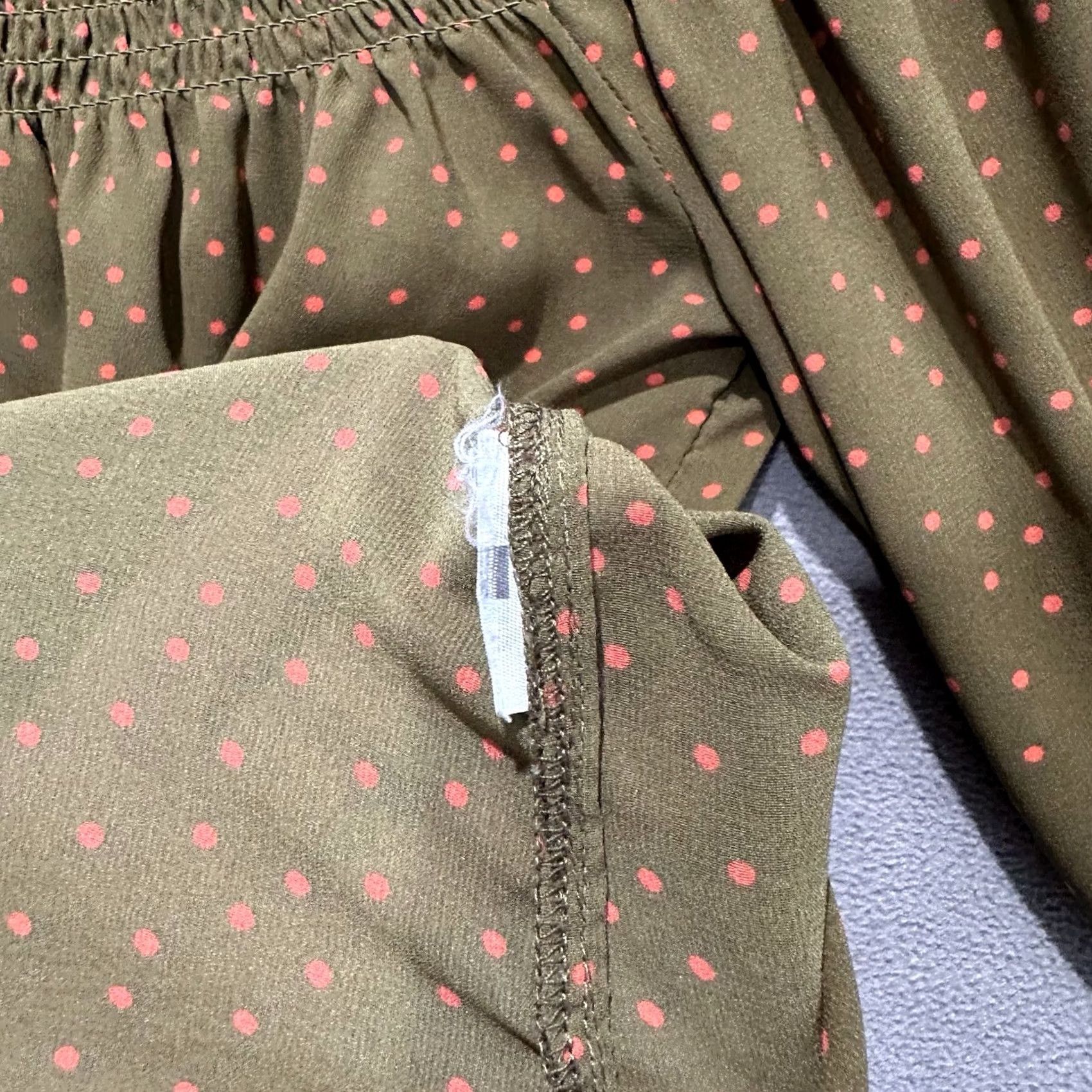Abercrombie & Fitch Abercrombie & Fitch Blouse Womens M Polka Dot Off Shoulder Long Sleeve Casual EUC Event 90s? Size M / US 6-8 / IT 42-44 - 6 Thumbnail