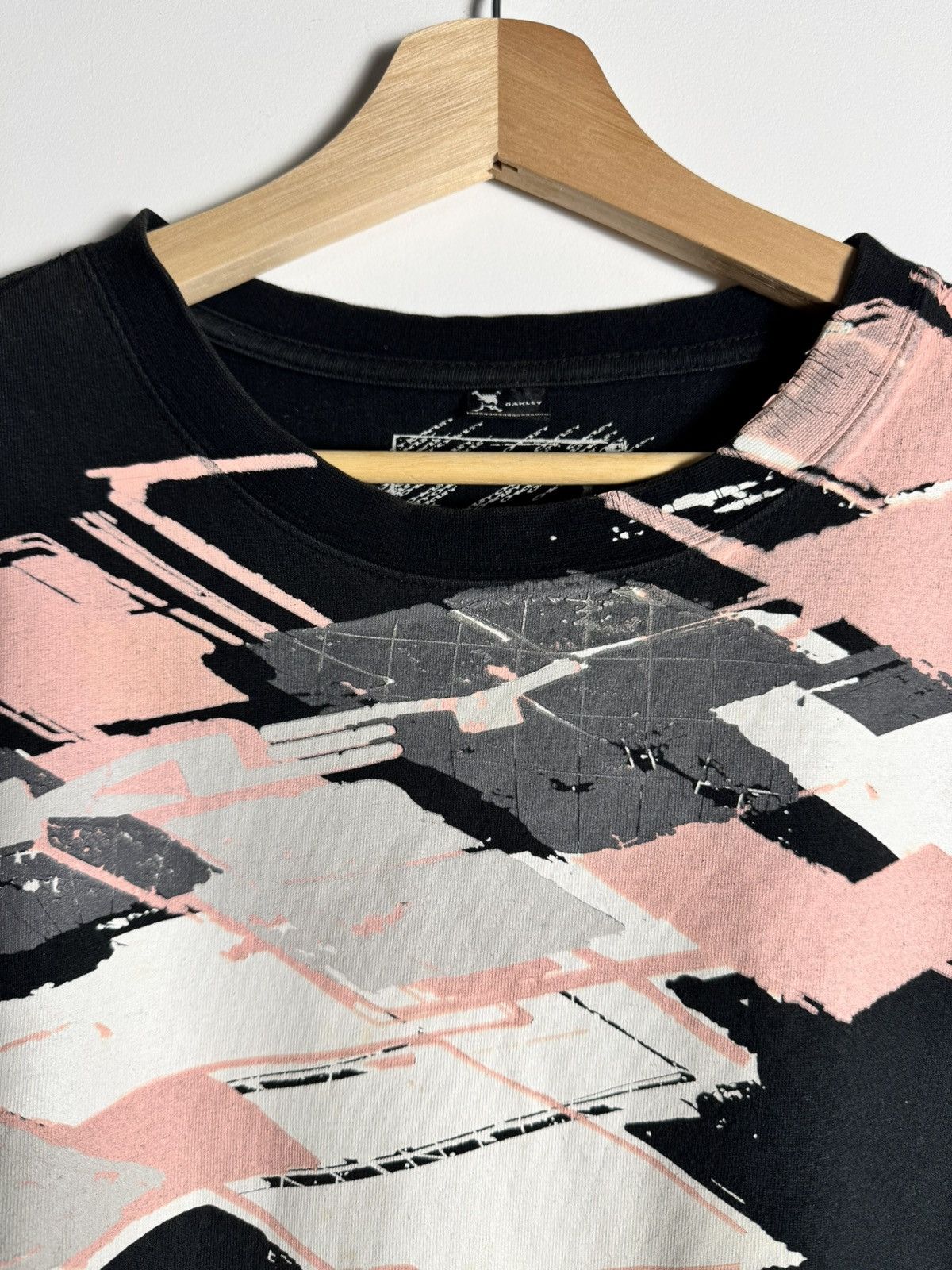 Oakley Vintage Oakley Big Print T-Shirt Size US XL / EU 56 / 4 - 3 Thumbnail