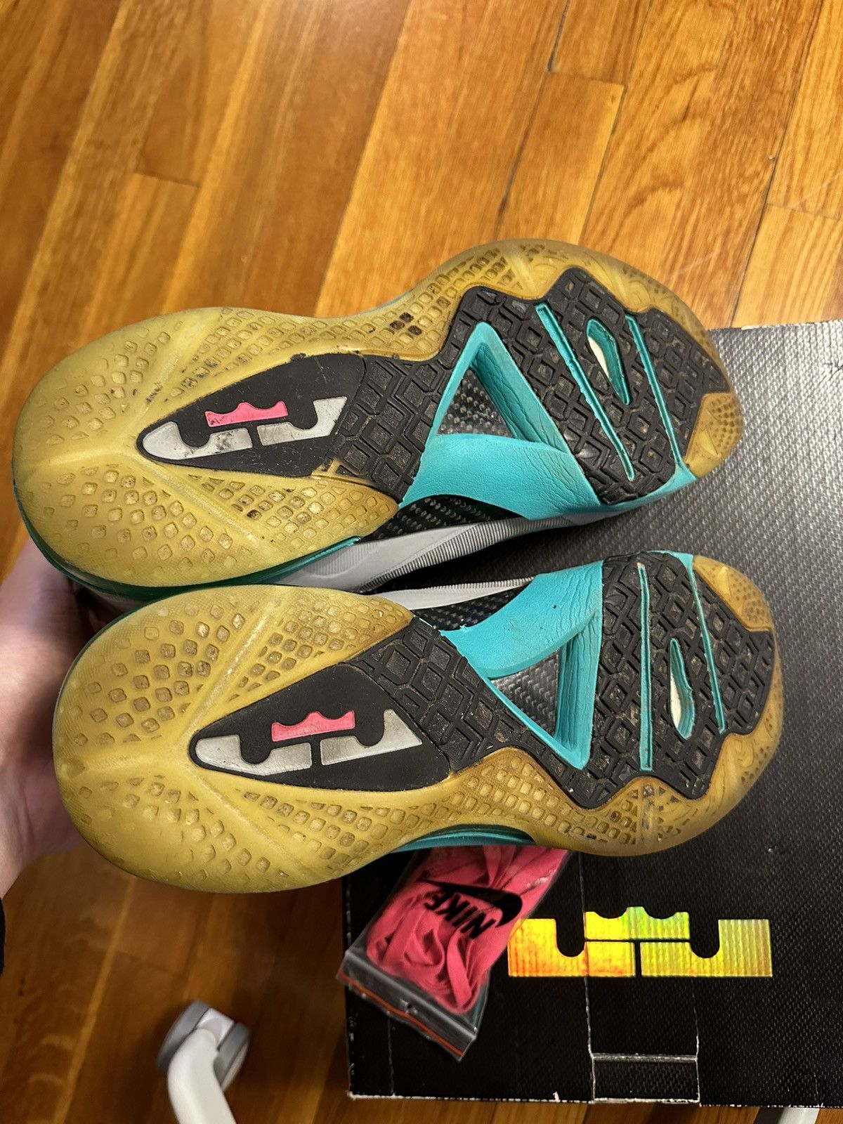 Nike Nike Lebron 9 South Beach P.S. Elite Size US 12 / EU 45 - 6 Thumbnail