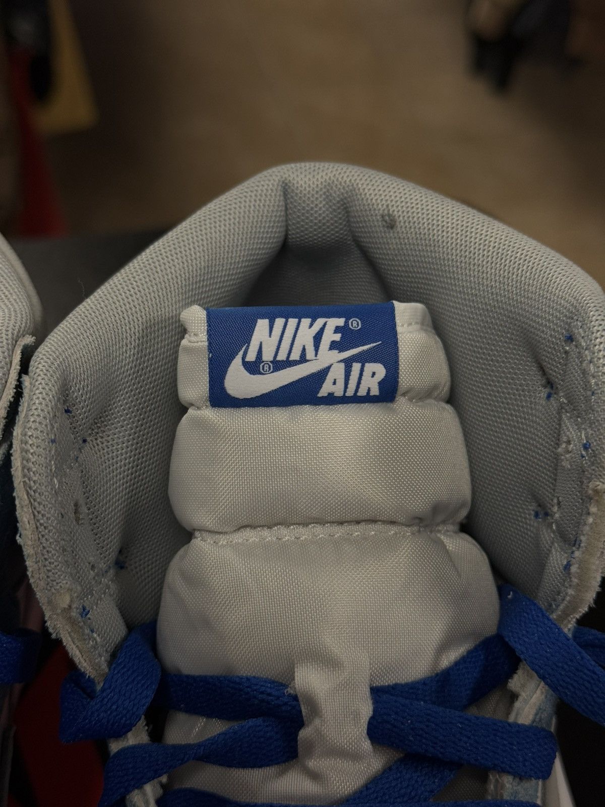Jordan Brand × Nike Jordan 1 Hyper Royal Blue Size 12 W/ BOX (555088-402) Size US 12 / EU 45 - 11 Thumbnail
