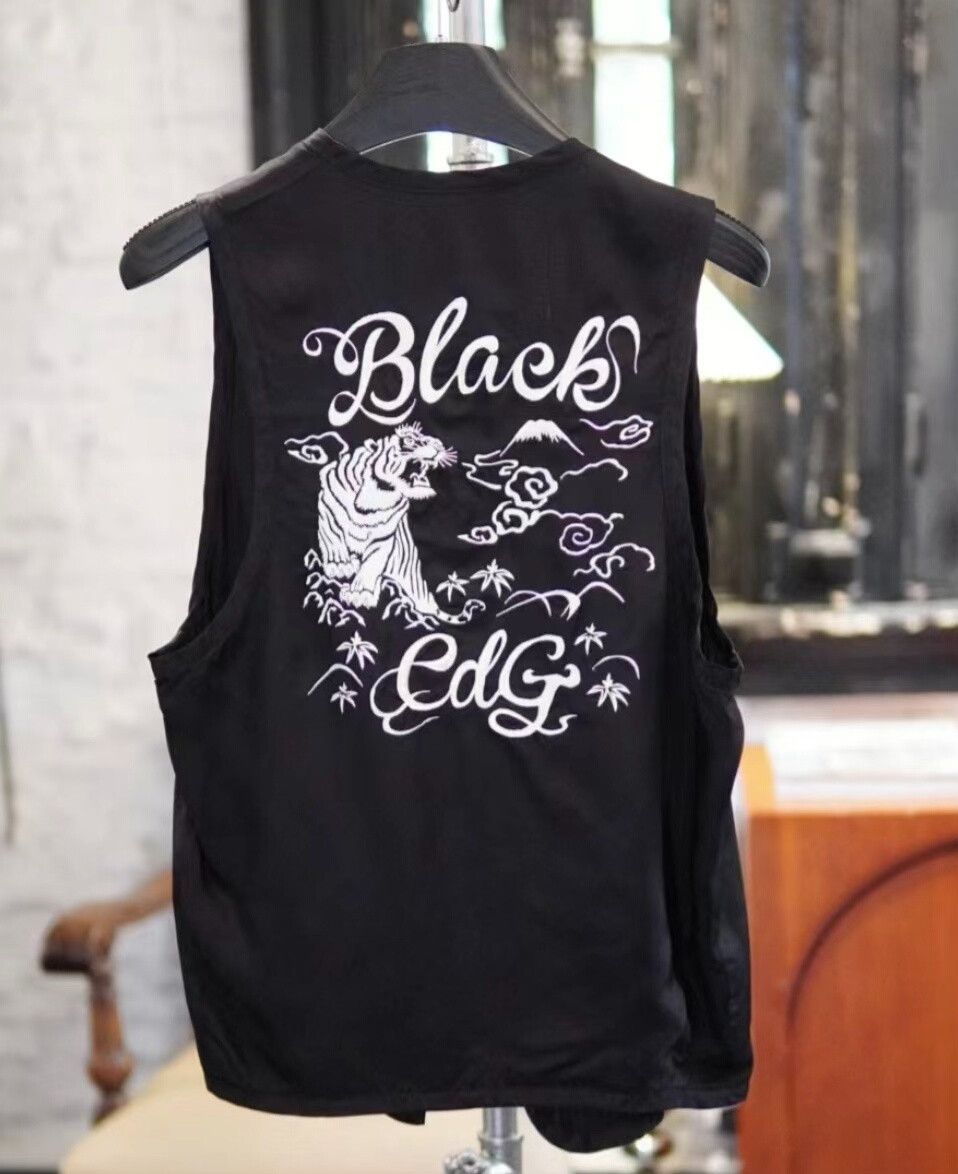 Comme des Garcons black satin embroidered vest by commedesgarcons Size US S / EU 44-46 / 1 - 1 Thumbnail