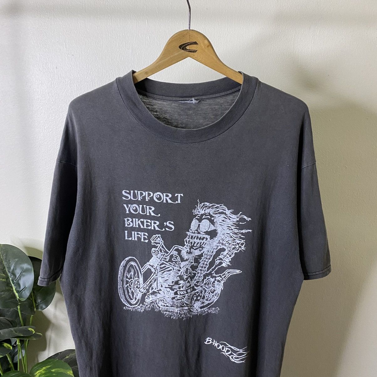 Vintage 1990s Skeleton Rides Choppers Biker Sunfaded T Shirt Size US L / EU 52-54 / 3 - 2 Thumbnail