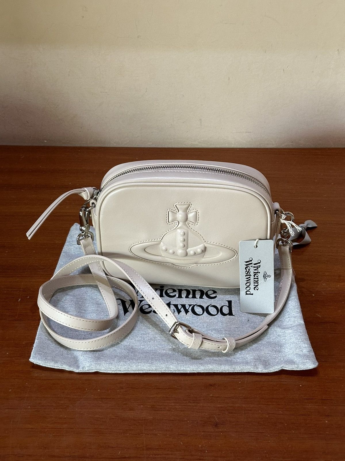 Vivienne Westwood Vivienne Westwood Anna Camera Met Orb Crossbodybag Size ONE SIZE - 1 Thumbnail