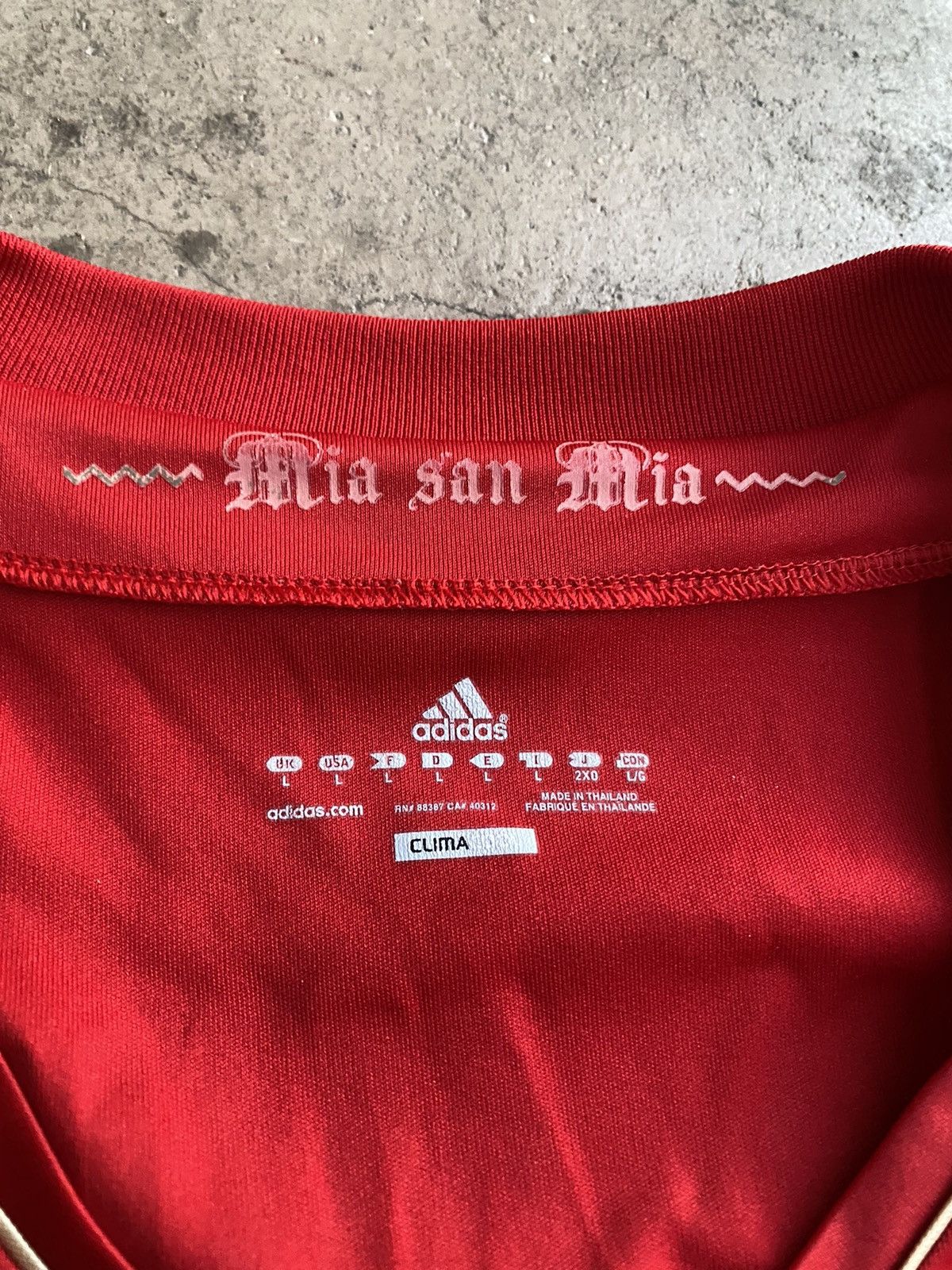 Adidas × Vintage adidas bayern munich munchen 2012/13 Martinez 8 jersey Size US L / EU 52-54 / 3 - 10 Thumbnail