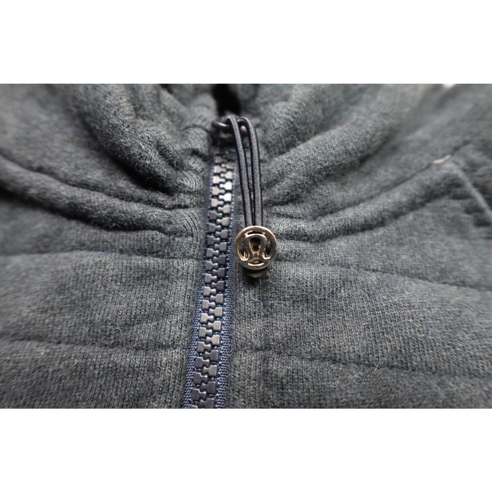 Lululemon VINTAGE:Lululemon Scuba Hoodie Womens Medium Black Full Zip Quilted Sweatshirt Jacket Size M / US 6-8 / IT 42-44 - 2 Thumbnail
