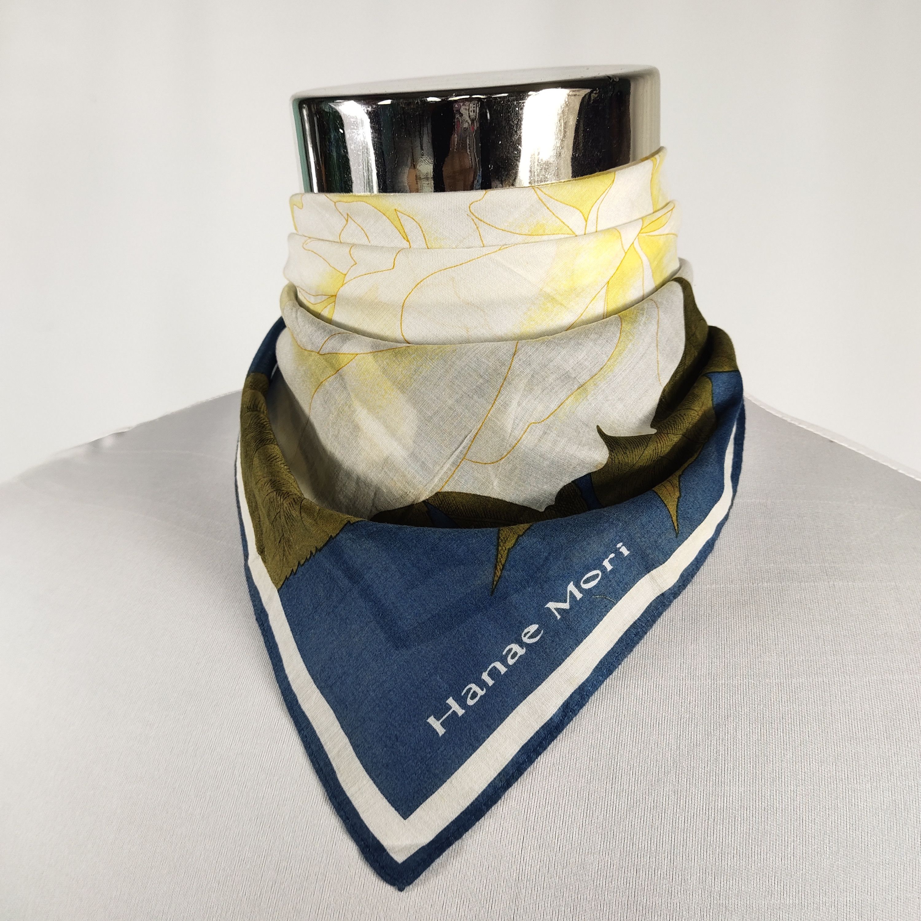 Hanae Mori × Vintage Hanae Mori Handkerchief / Neckerchief / Bandana FZ704 Size ONE SIZE - 1 Thumbnail