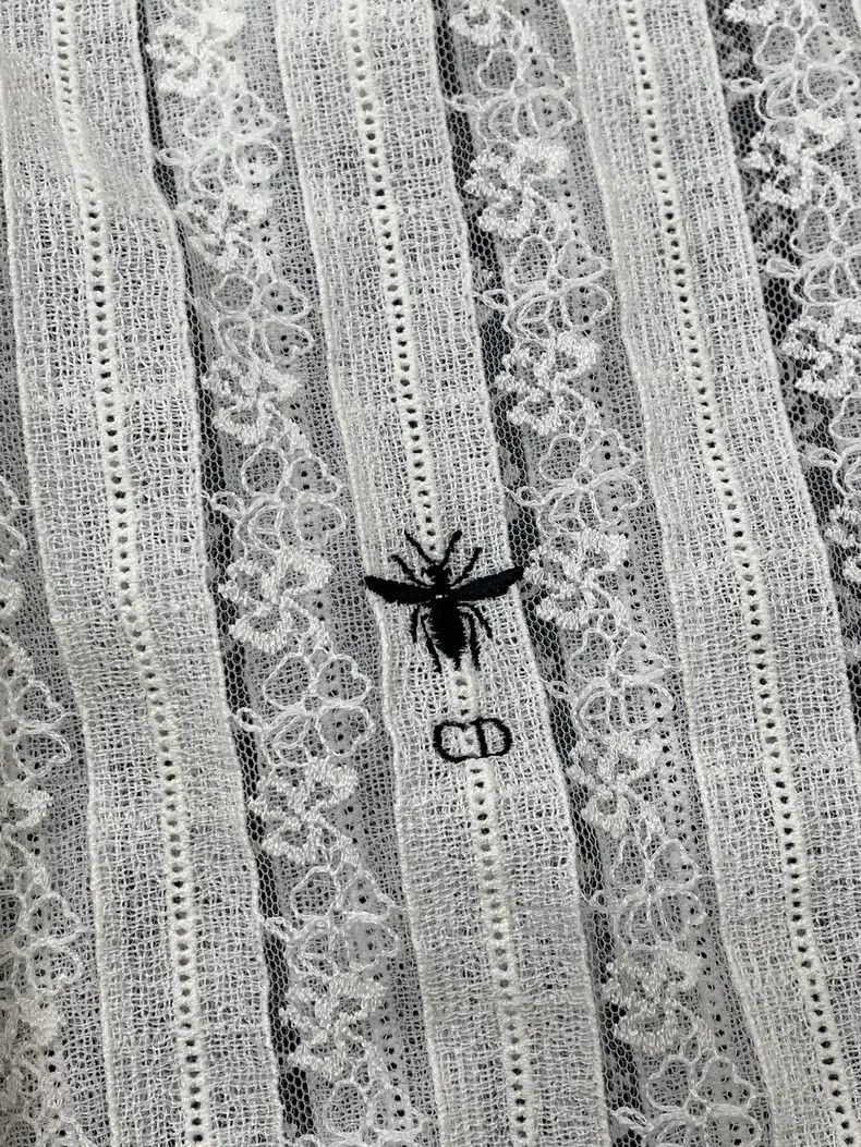 Dior Dior White lace bee embroidered shirt Size XS / US 0-2 / IT 36-38 - 2 Thumbnail
