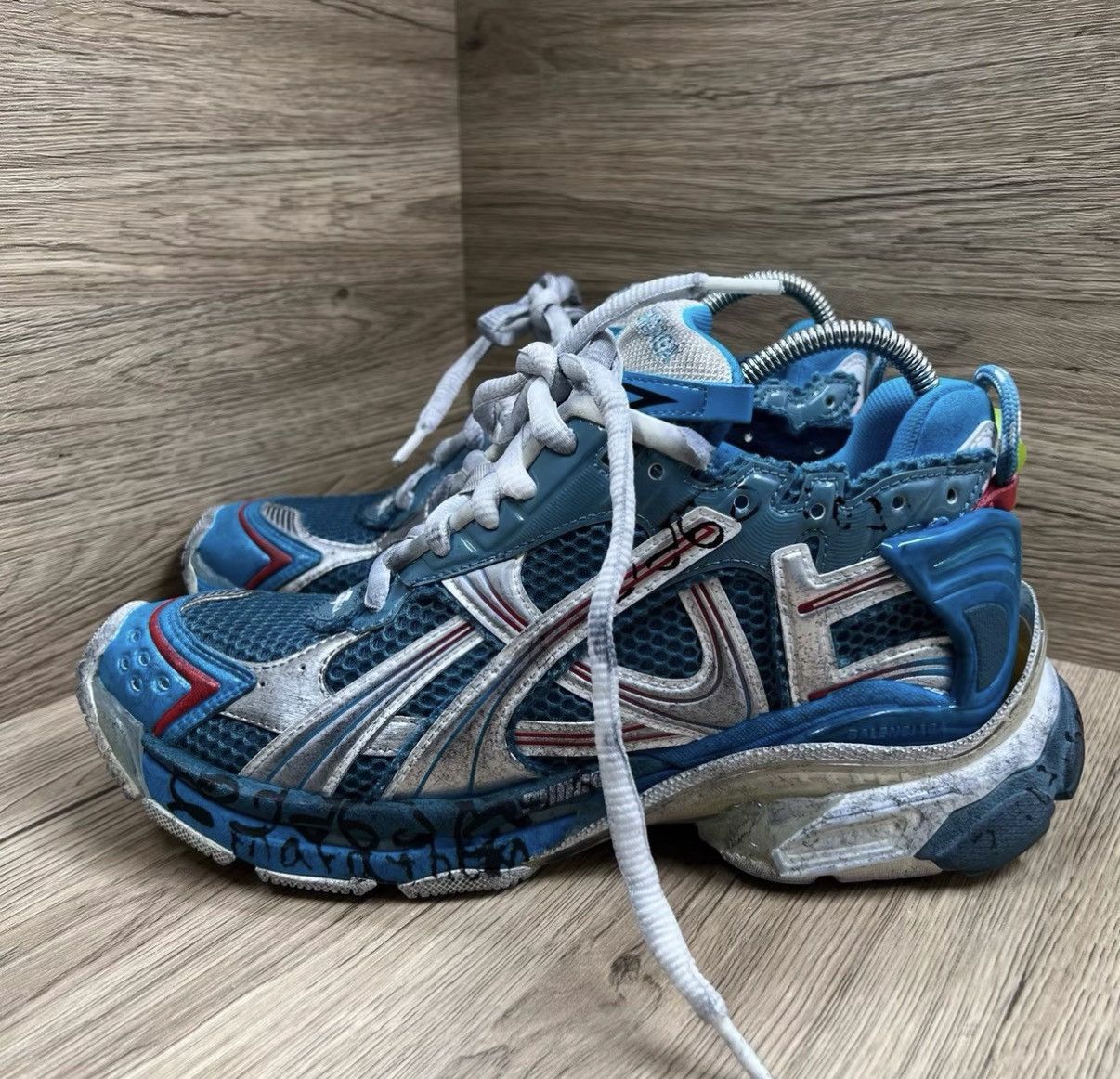 Balenciaga Balenciaga Runner Blue Distressed Dad Sneakers J41 Size US 7 / EU 40 - 1 Thumbnail