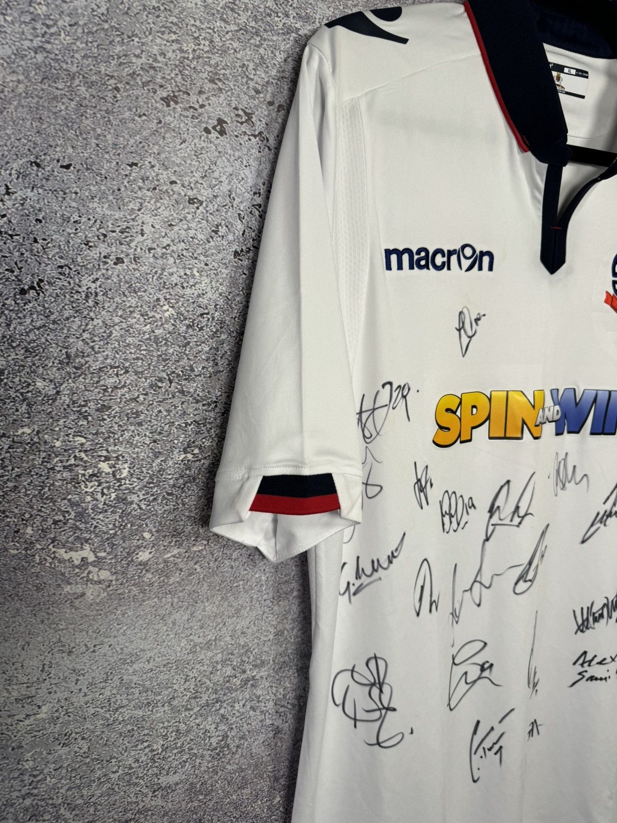 Macron × Vintage Vintage Bolton Wanderers 2016/17 Macron Soccer Jersey Size US XL / EU 56 / 4 - 5 Thumbnail