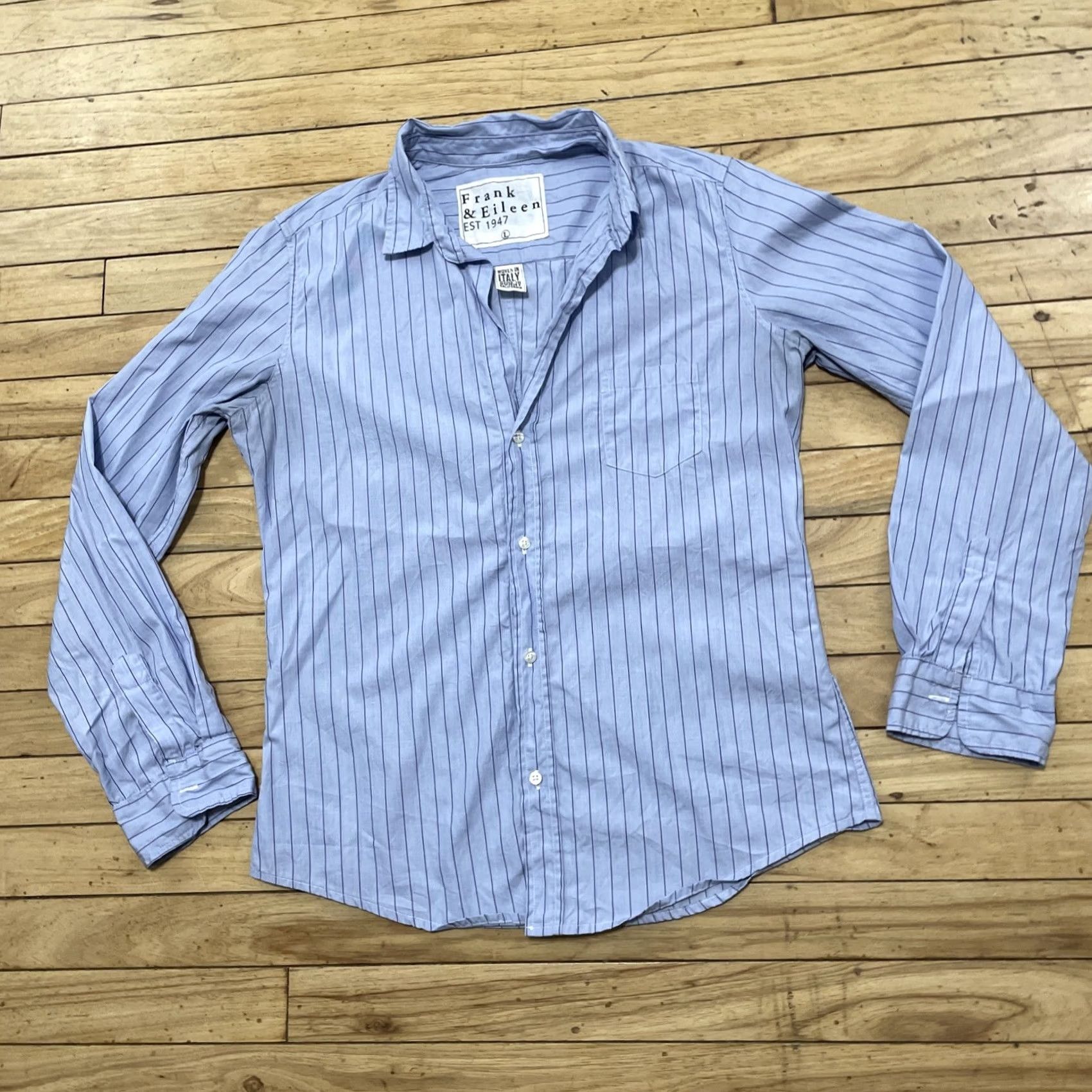 Vintage VINTAGE Frank & Eileen Eileen Barry Shirt Women L USA Coastal Button Up Long Sleeve Blue Size L / US 10 / IT 46 - 2 Thumbnail