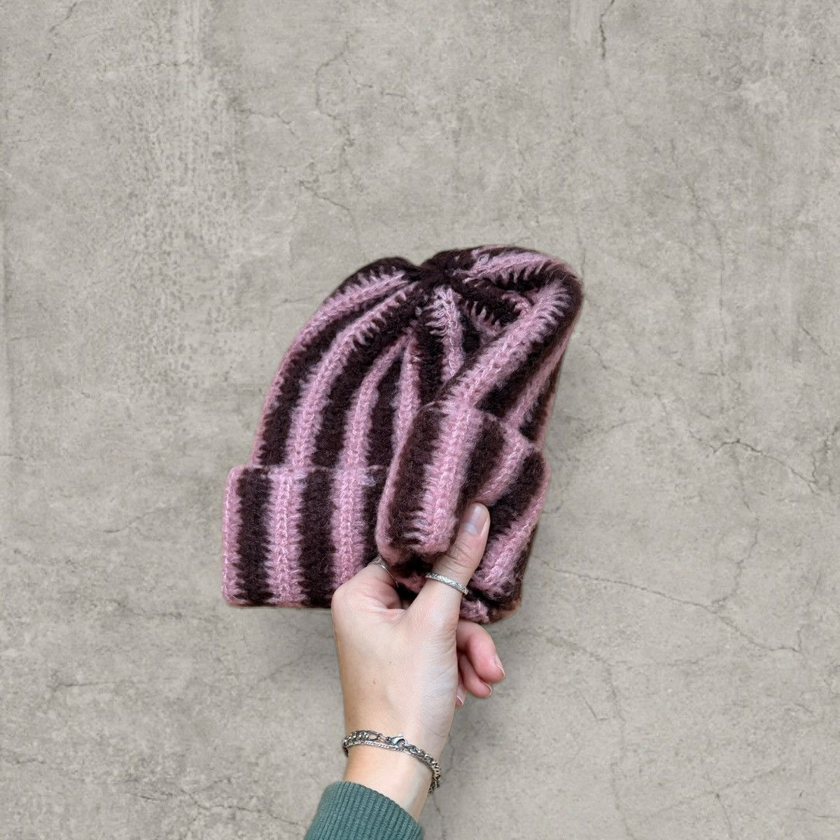 Japanese Brand Cool vintage style beanie, striped brown/pink. One size Size ONE SIZE - 2 Thumbnail
