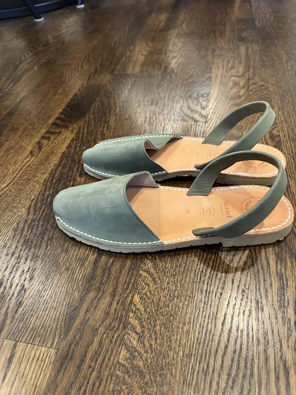 Designer Ria Menorca Avarca Classic Nubuck Leather Sandals. Size: 44 Size US 10.5 / IT 40.5 - 2 Thumbnail