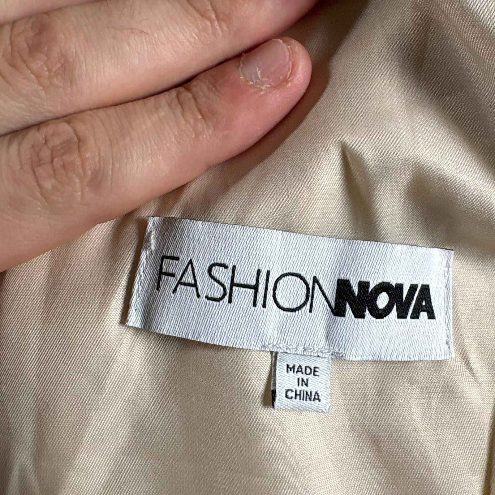 Fashion Nova beige cropped blazer lace-up Size XS / US 0-2 / IT 36-38 - 5 Thumbnail