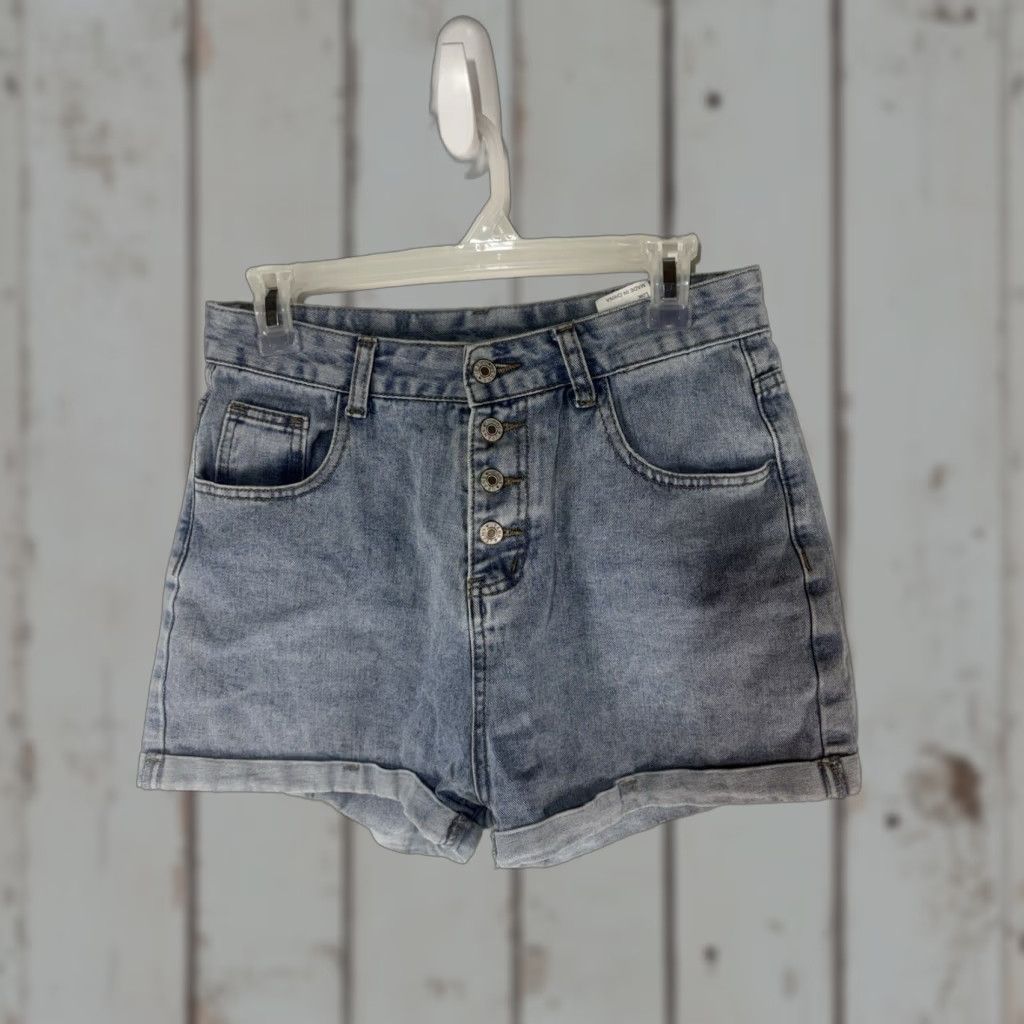 Shein Shein Button Fly Jean Shorts Womens Size M Regular 28in Waist 1.5in Inseam Blue Denim 5-Pocket Cuffed Tampered? Size 28" / US 6 / IT 42 - 1 Thumbnail