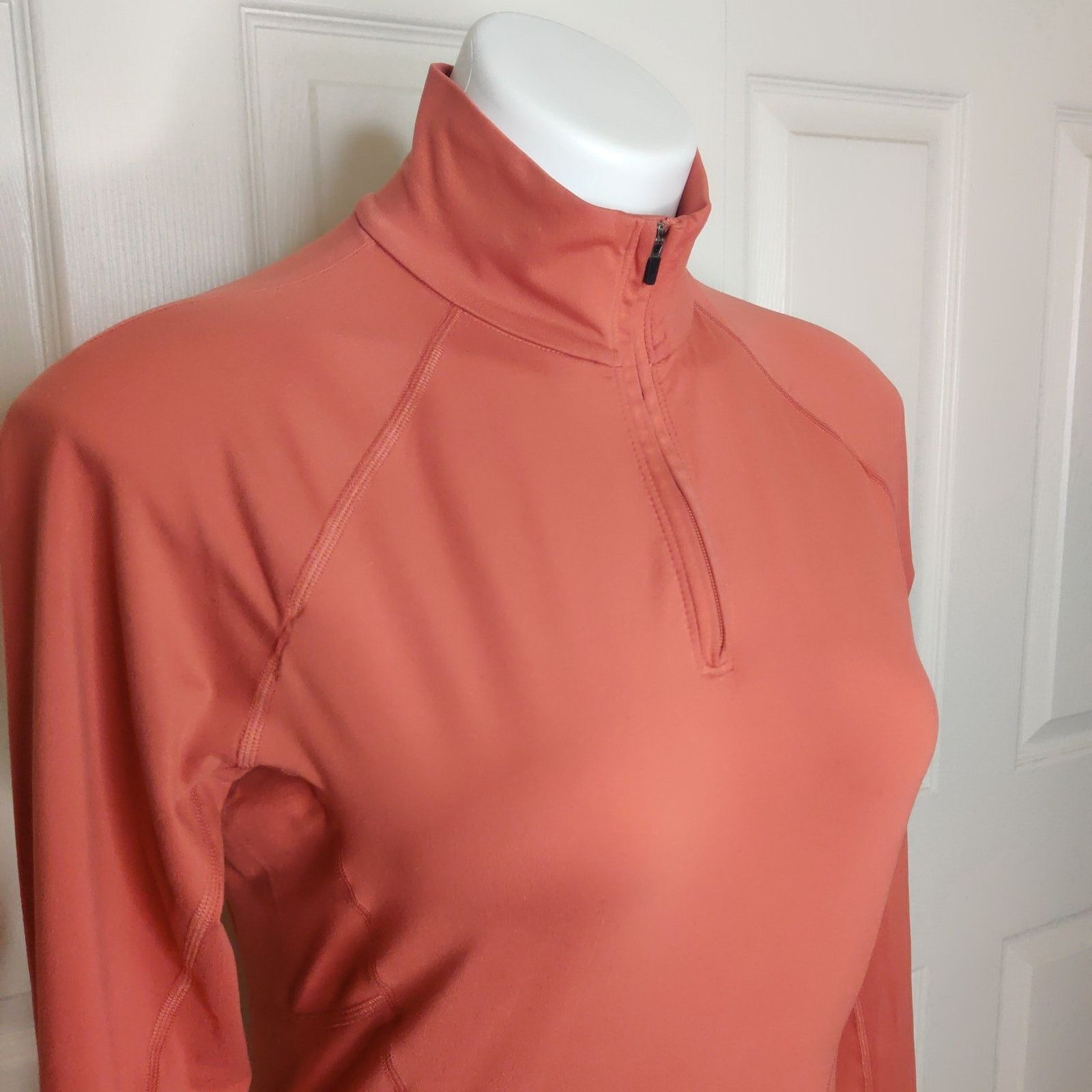 Mountain Hardwear Mountain Hardwear 1/2 zip performance top sz S Size S / US 4 / IT 40 - 2 Thumbnail