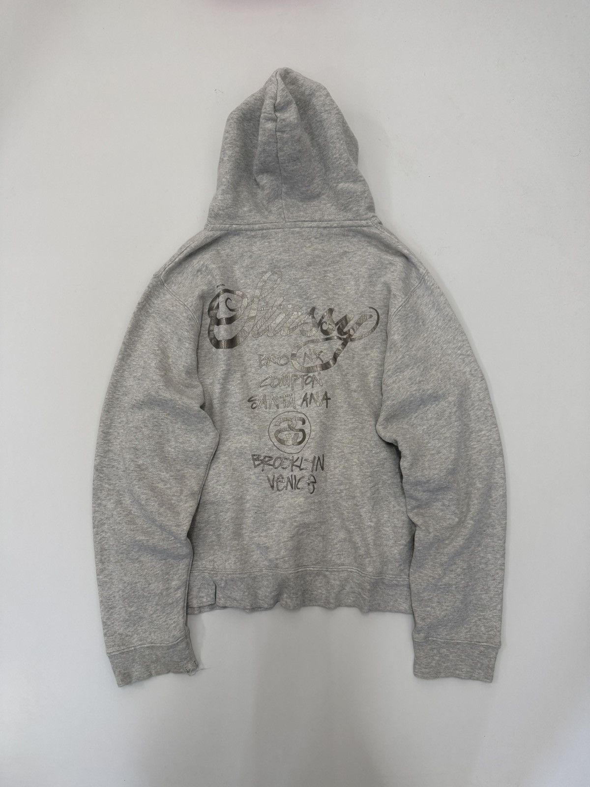 Stussy 🔥 STUSSY Japan International Silver Logo DISTRESSED Hoodie Size US M / EU 48-50 / 2 - 1 Thumbnail
