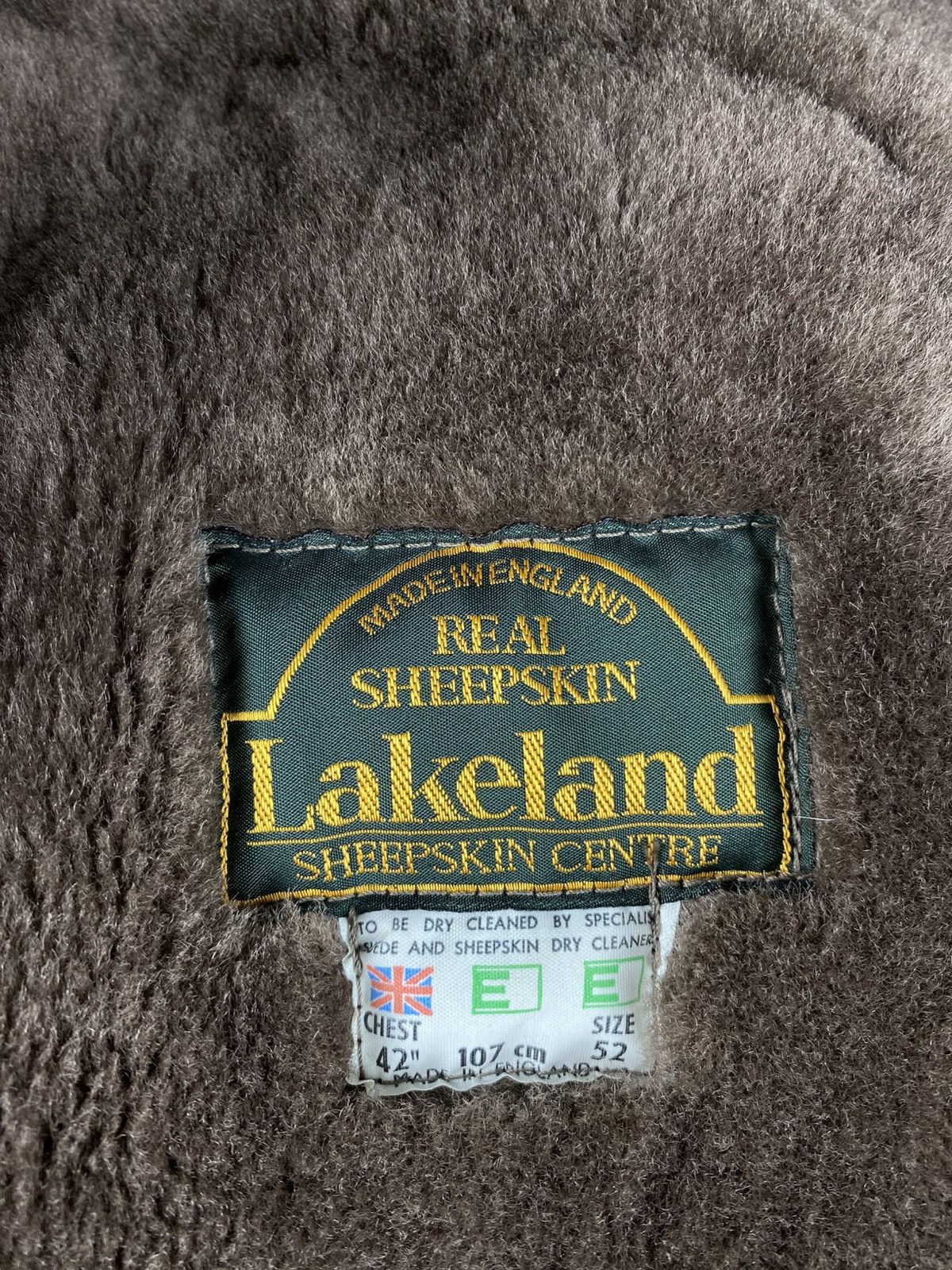 Vintage Lakeland Vintage Sheepskin Coat Men Real Shearling size 52 Size US L / EU 52-54 / 3 - 14 Thumbnail