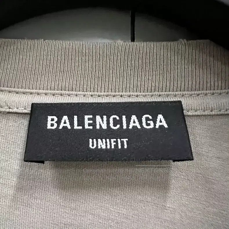 Balenciaga Balenciaga Mosaic Double B Printed Short Sleeve, XS Size Size US XS / EU 42 / 0 - 2 Thumbnail
