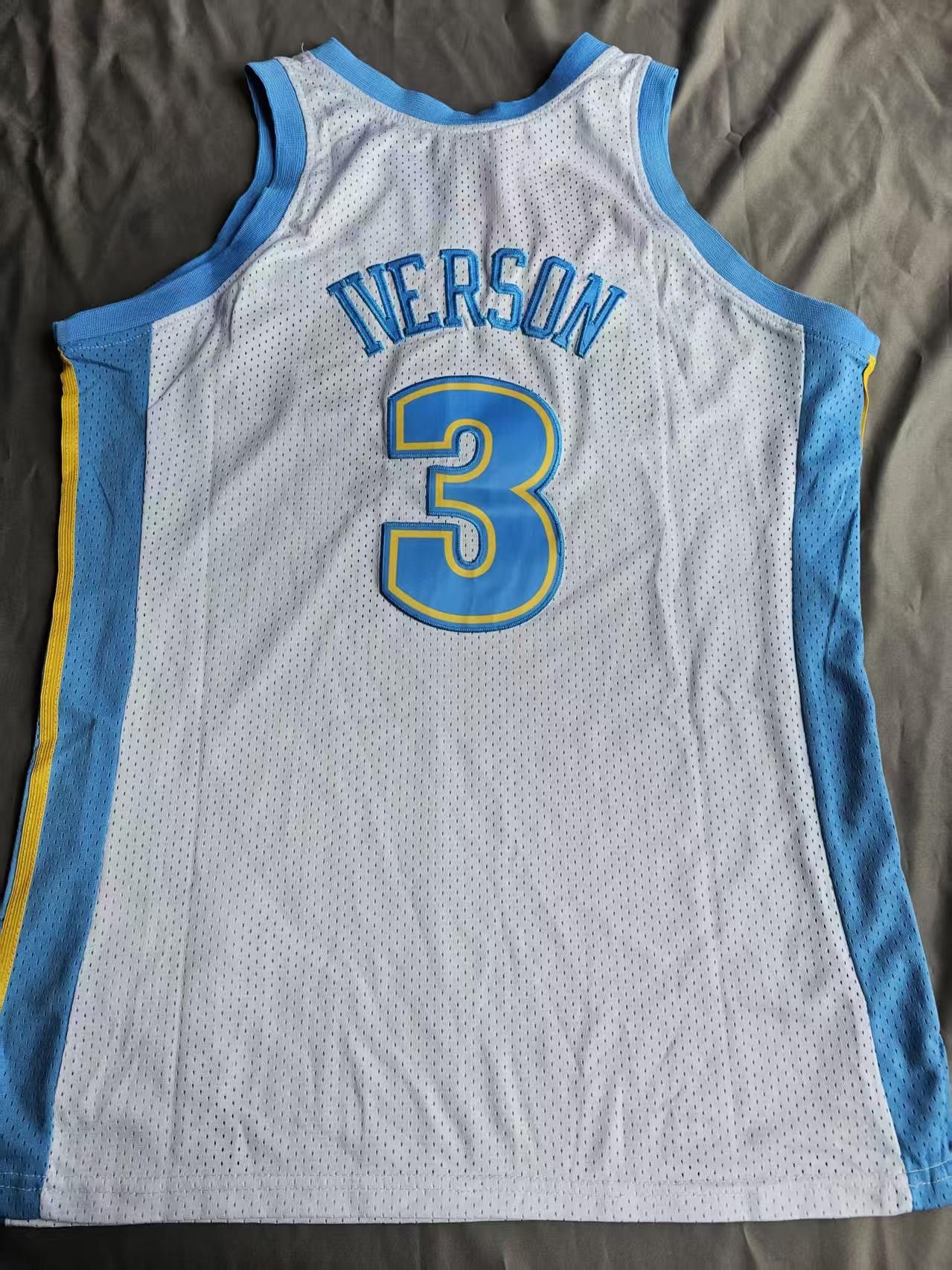 NBA #3 Allen Iverson Johnson Jersey Denver Nuggets 2006 07 Size US L / EU 52-54 / 3 - 2 Thumbnail