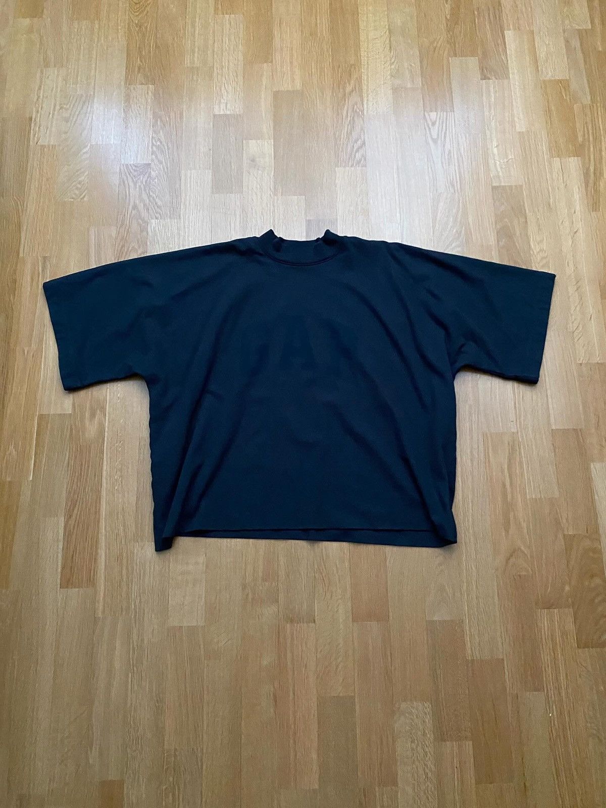 image of Balenciaga x Gap Yeezy Gap No Seam Tee in Black, Men's (Size Small)