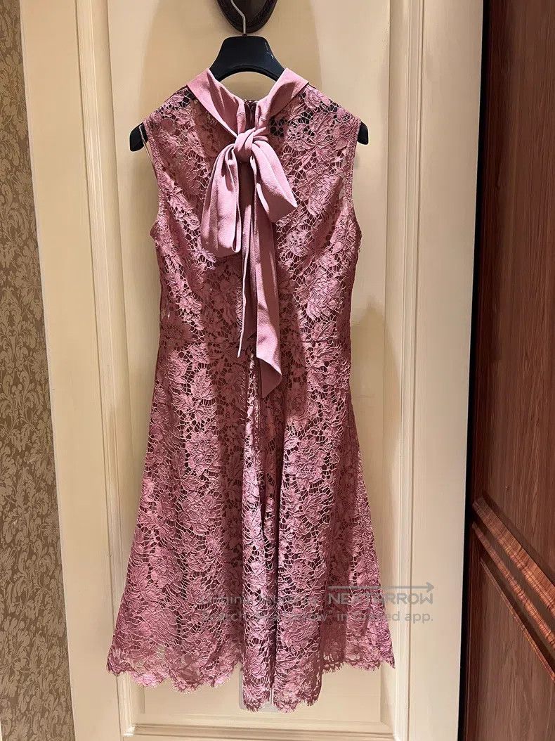 Valentino Valentino Lace dress Size S / US 4 / IT 40 - 2 Thumbnail