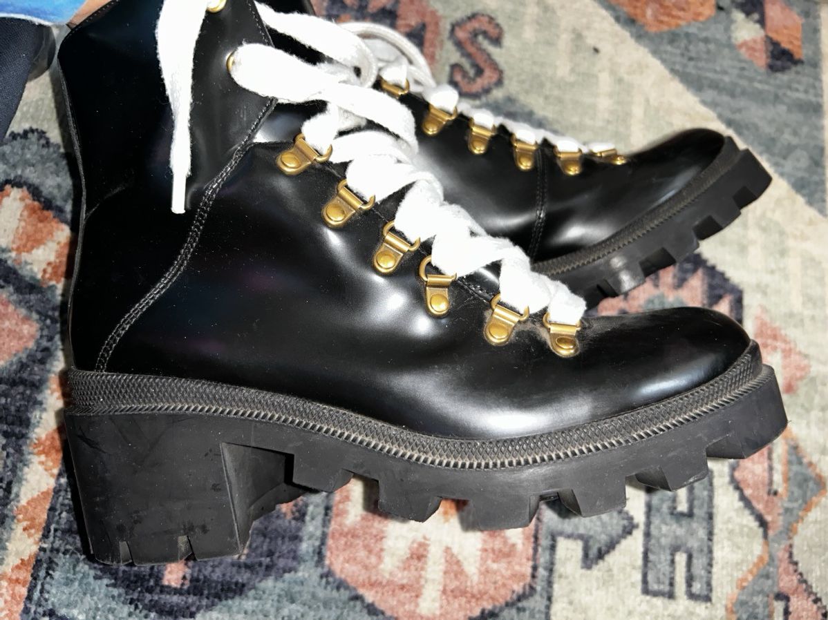 Gucci Gucci very gently used leather sylvie boot size 39 Size US 9 / IT 39 - 11 Thumbnail